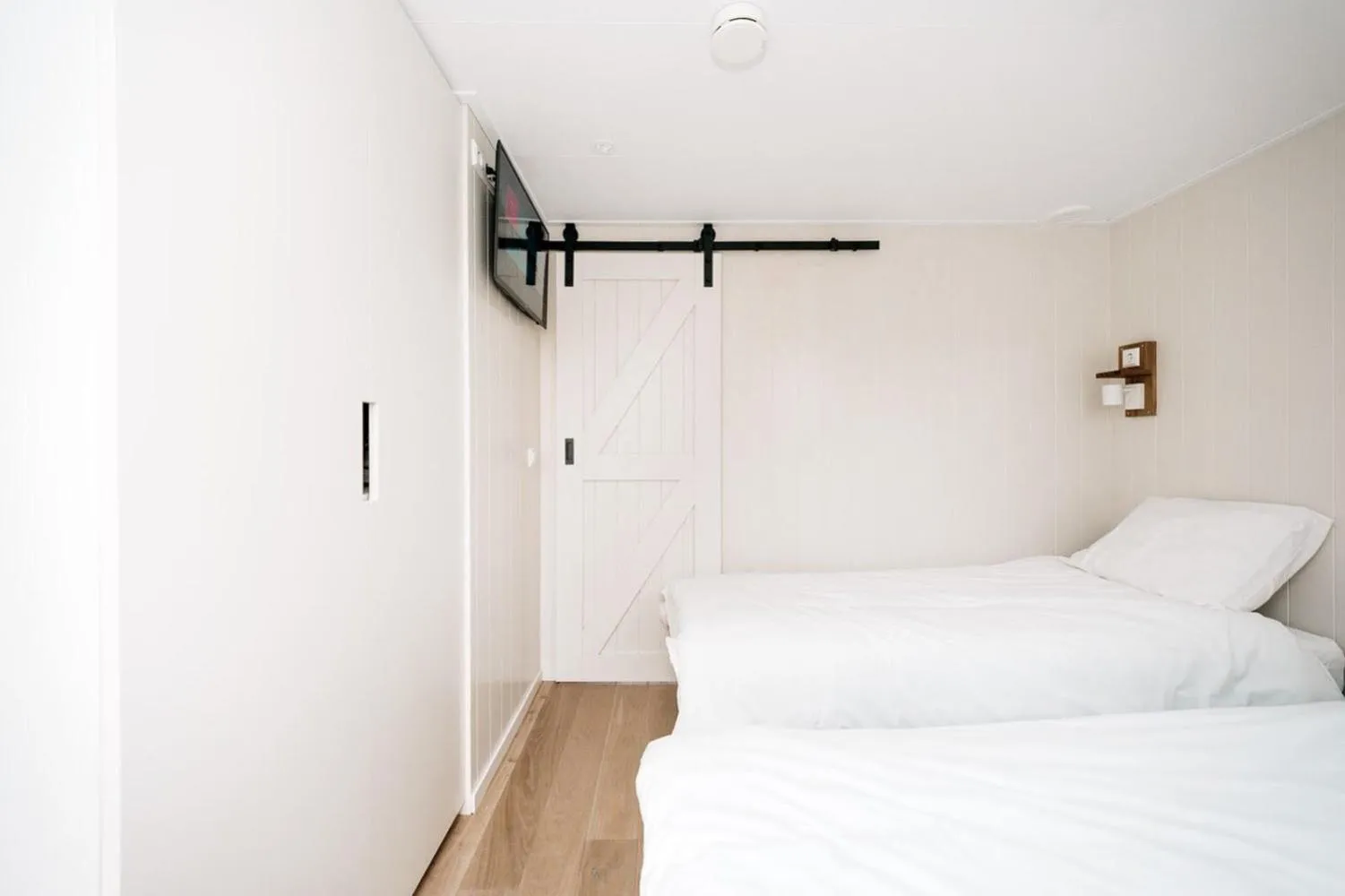 TV and multimedia, Bed in Thalassa Beach Houses