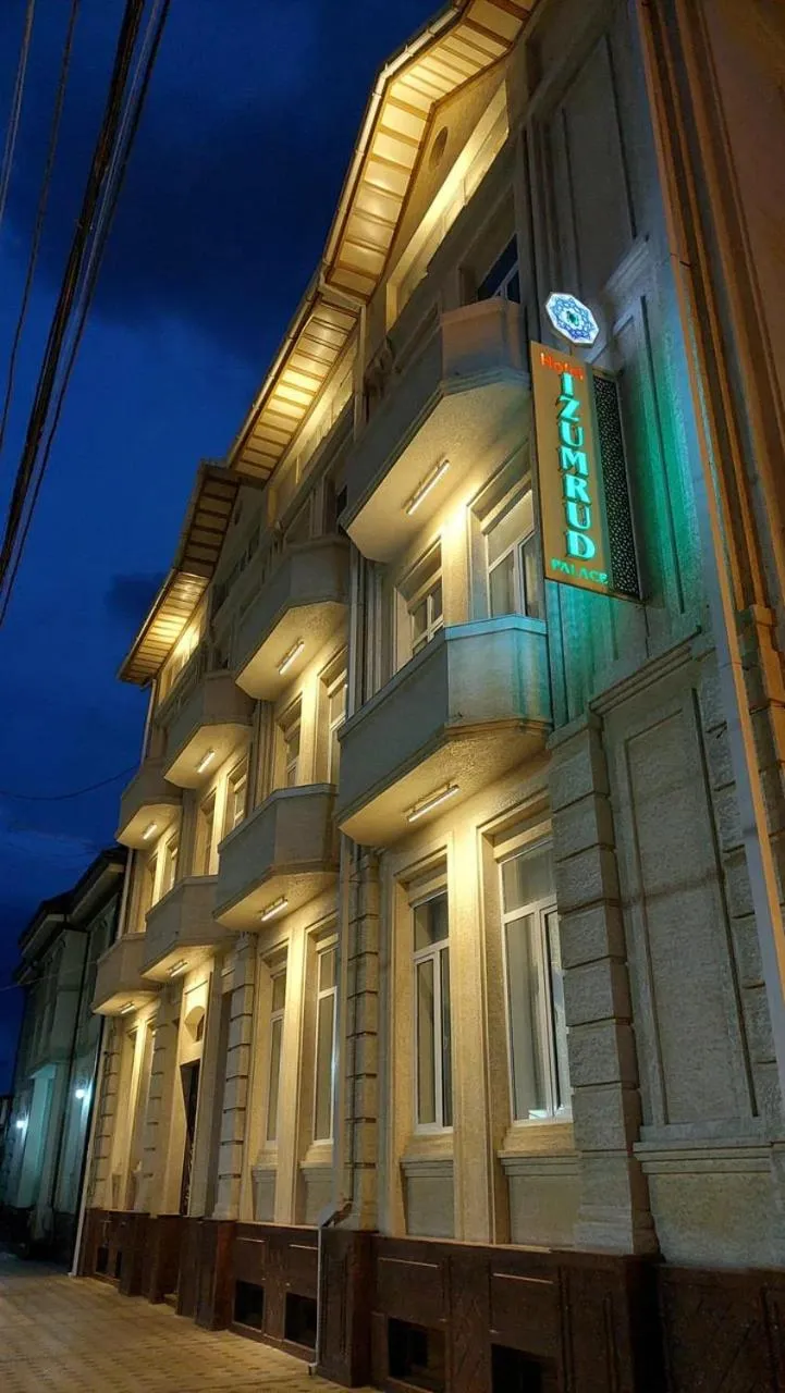 IZUMRUD PALACE