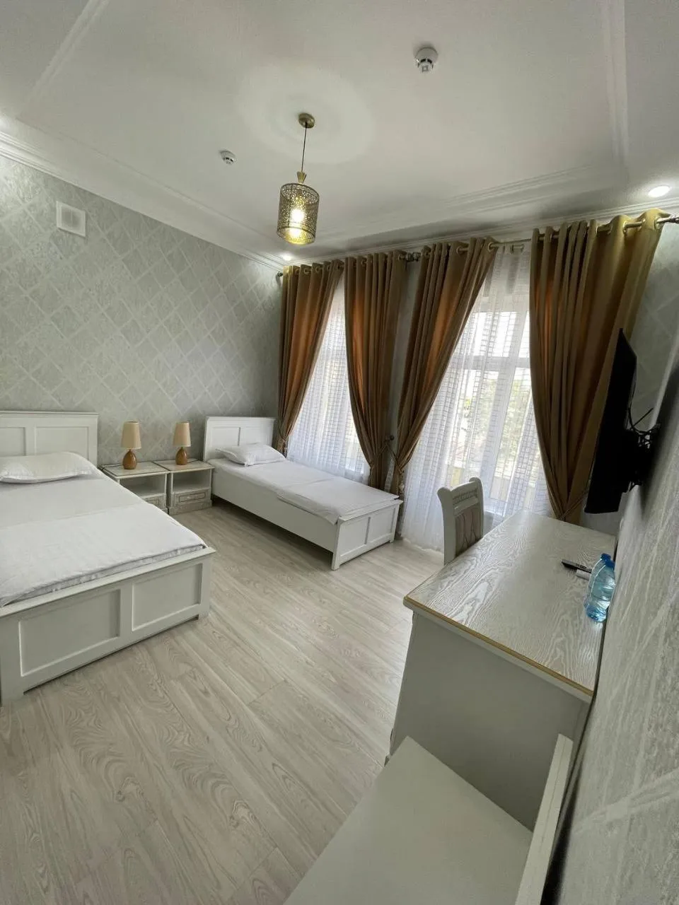 Photo of the whole room, Bed in IZUMRUD PALACE