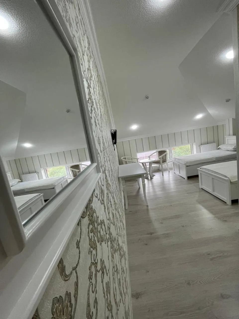 Photo of the whole room, Bed in IZUMRUD PALACE