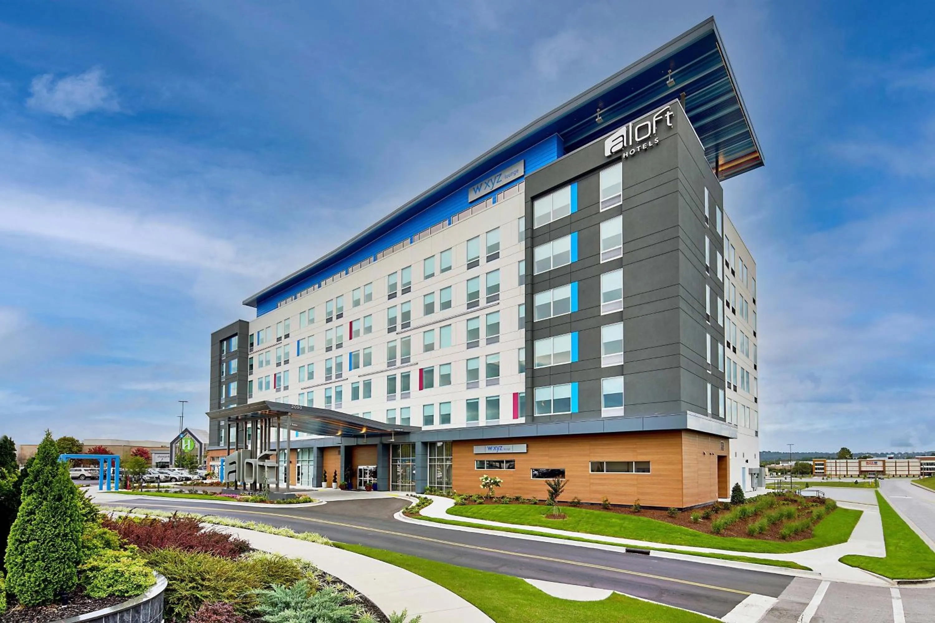 Property building in Aloft Chattanooga Hamilton Place