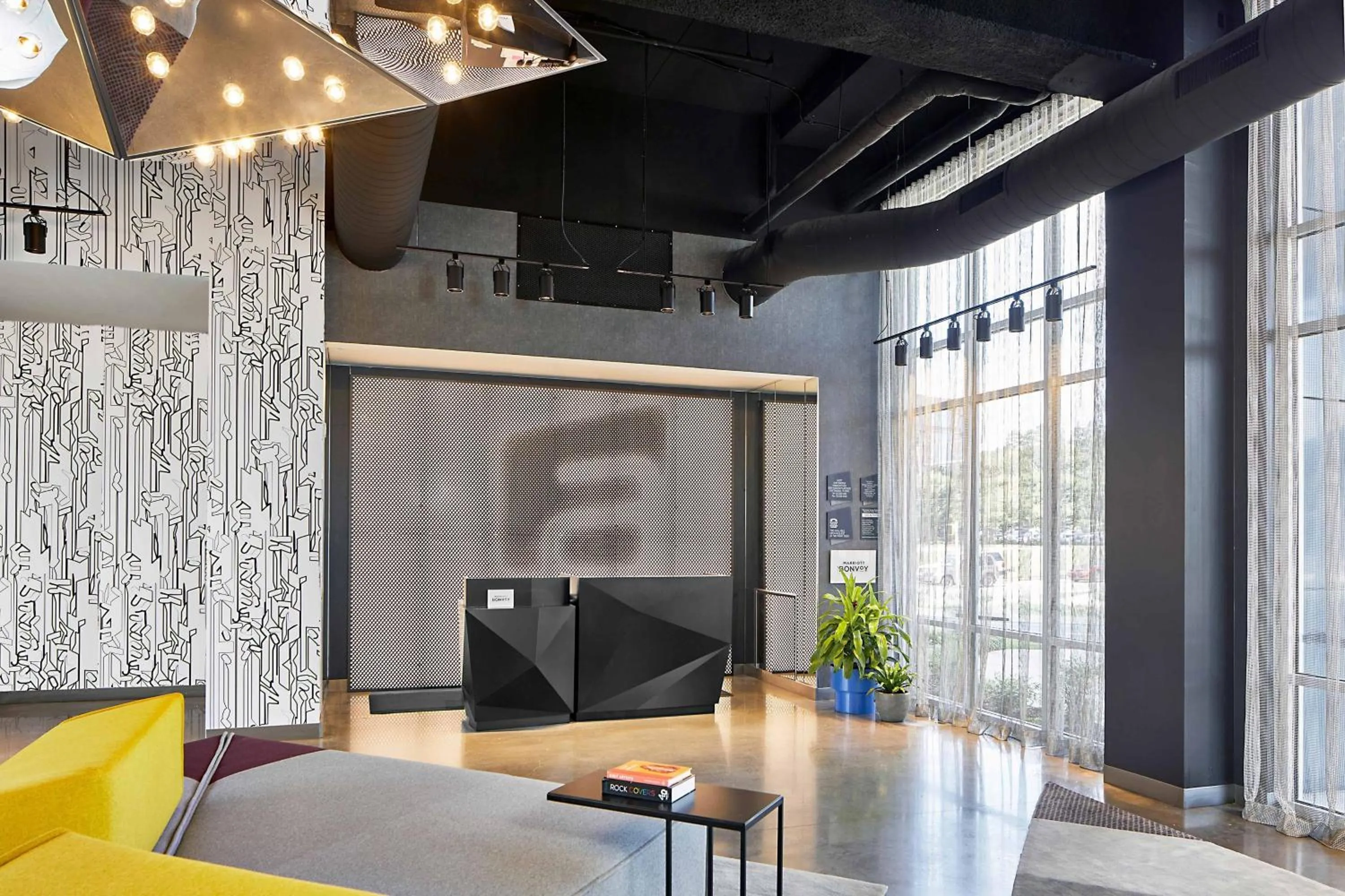 Lobby or reception in Aloft Chattanooga Hamilton Place