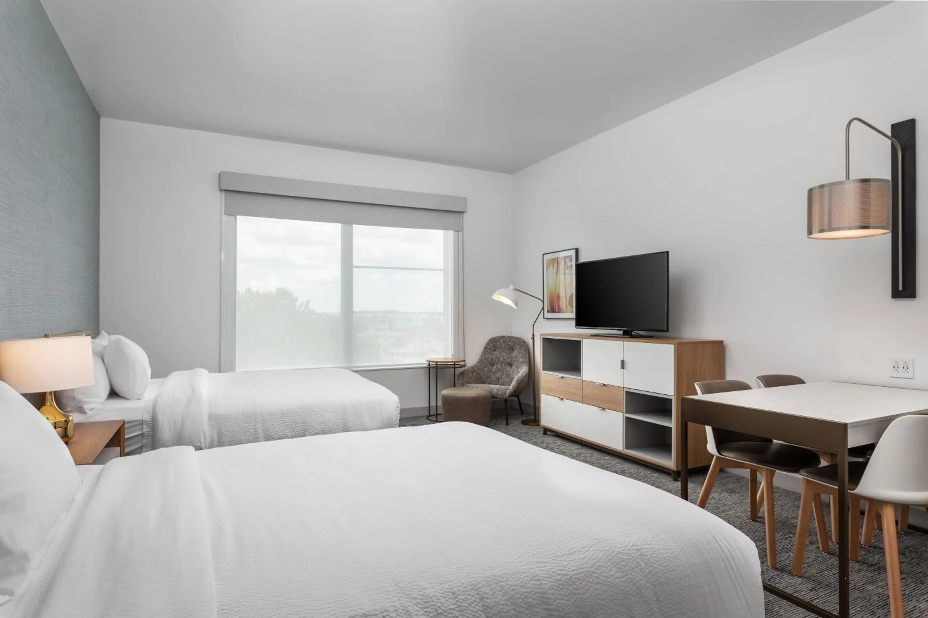 Photo of the whole room, Bed in TownePlace Suites By Marriott Orlando Southwest Near Universal