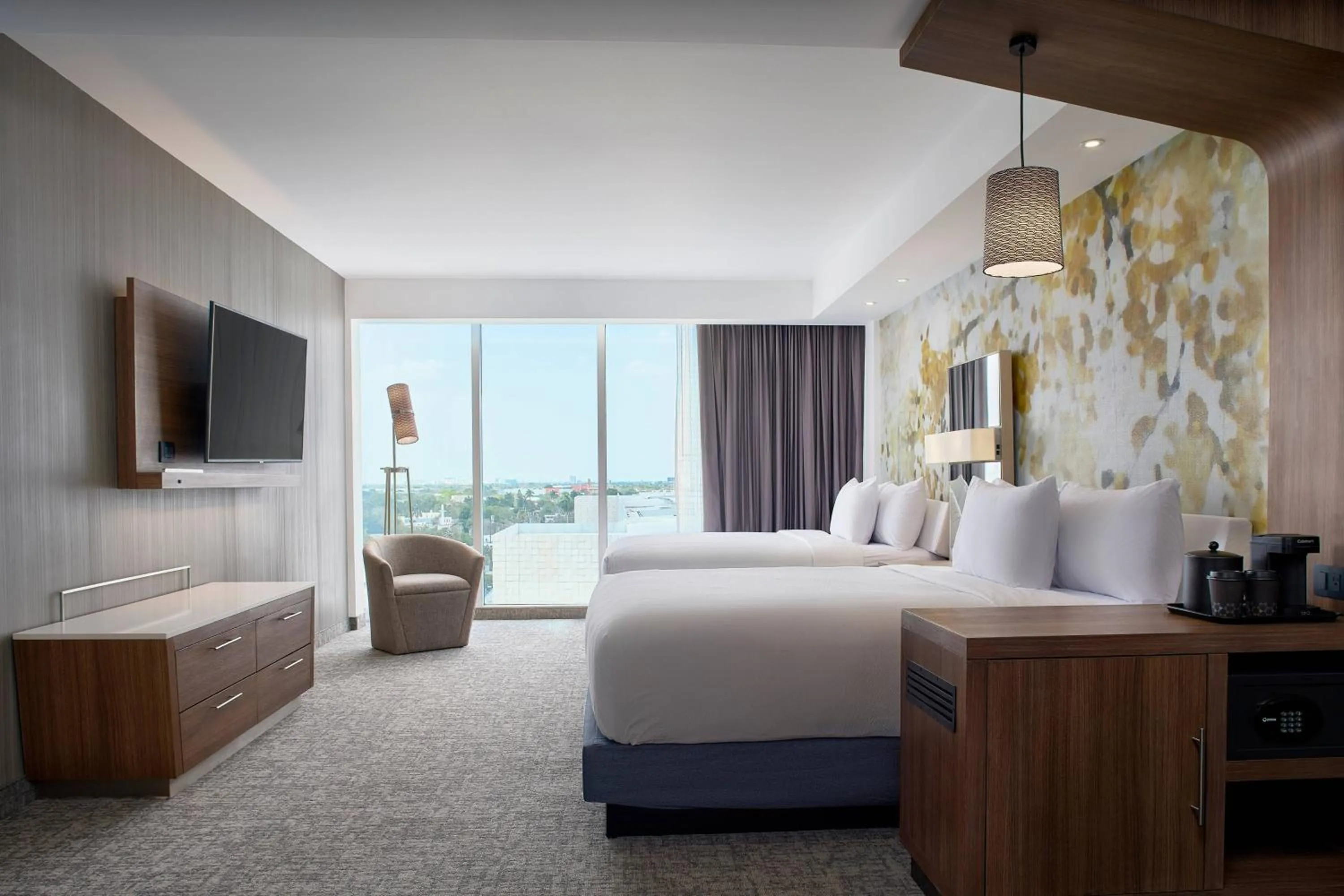 Photo of the whole room, Bed in Courtyard by Marriott Merida Downtown