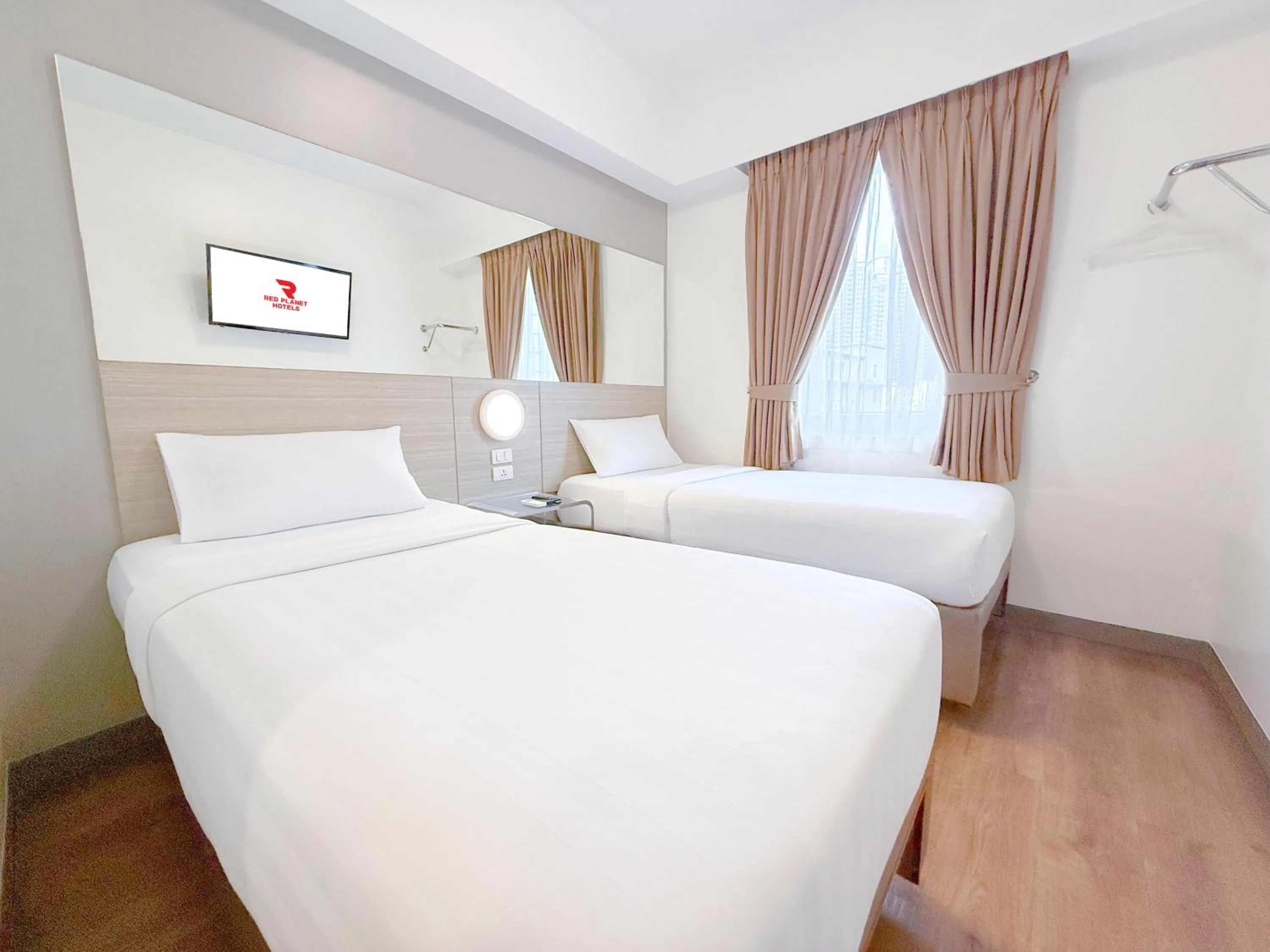 Bed in Red Planet Quezon City Timog