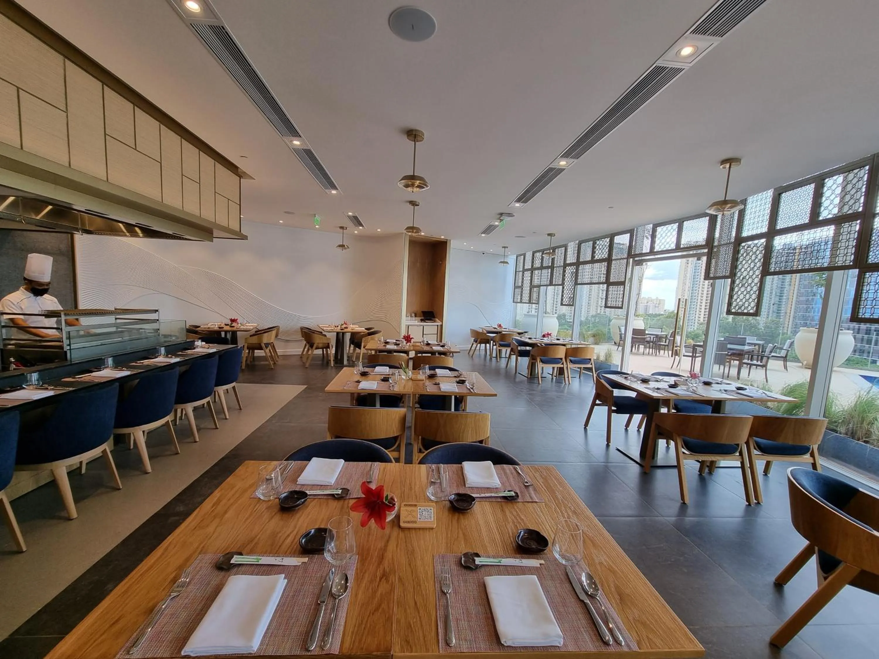 Restaurant/places to eat in The Leela Bhartiya City Bengaluru