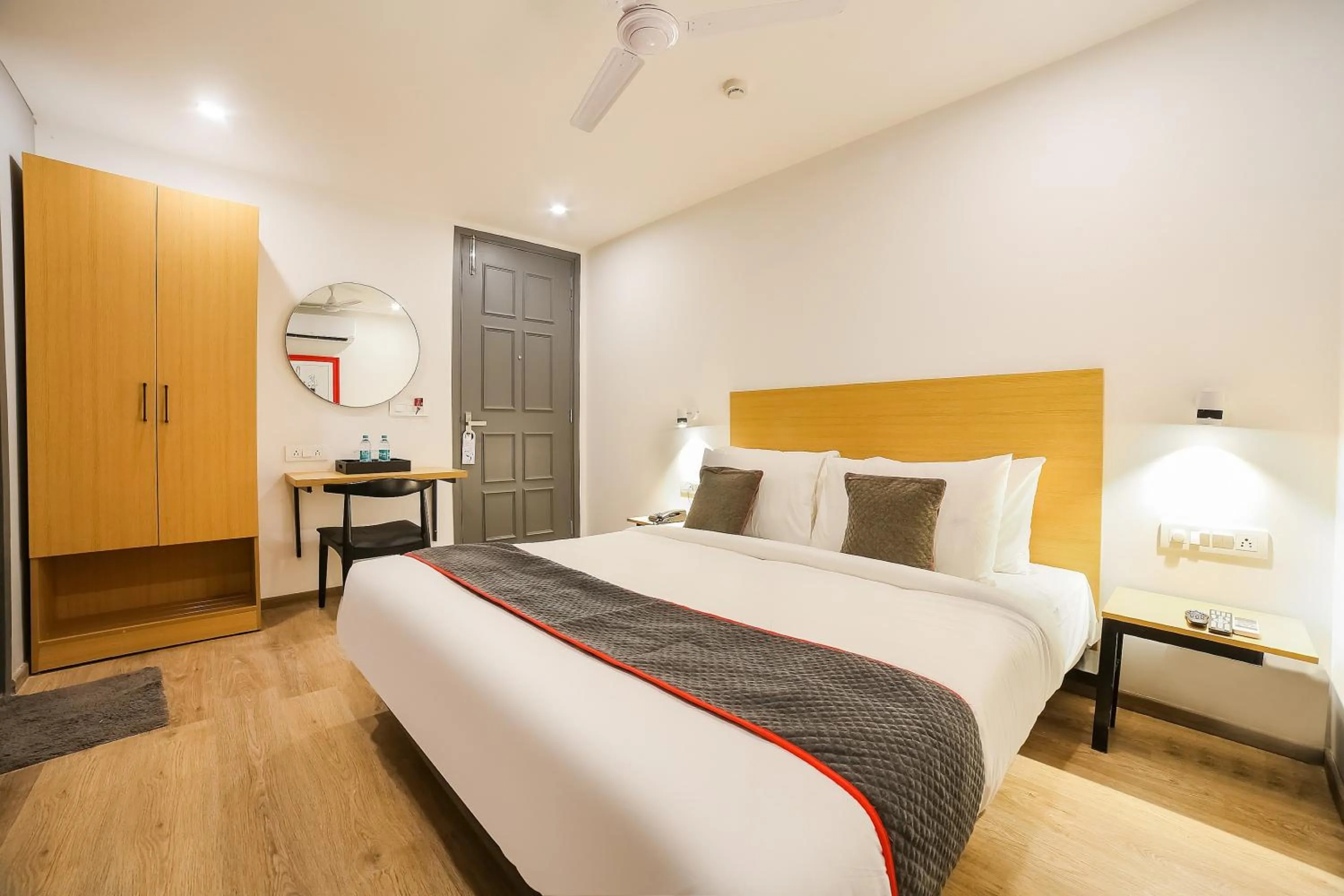 Other, Bed in Super Townhouse Near Appu Ghar
