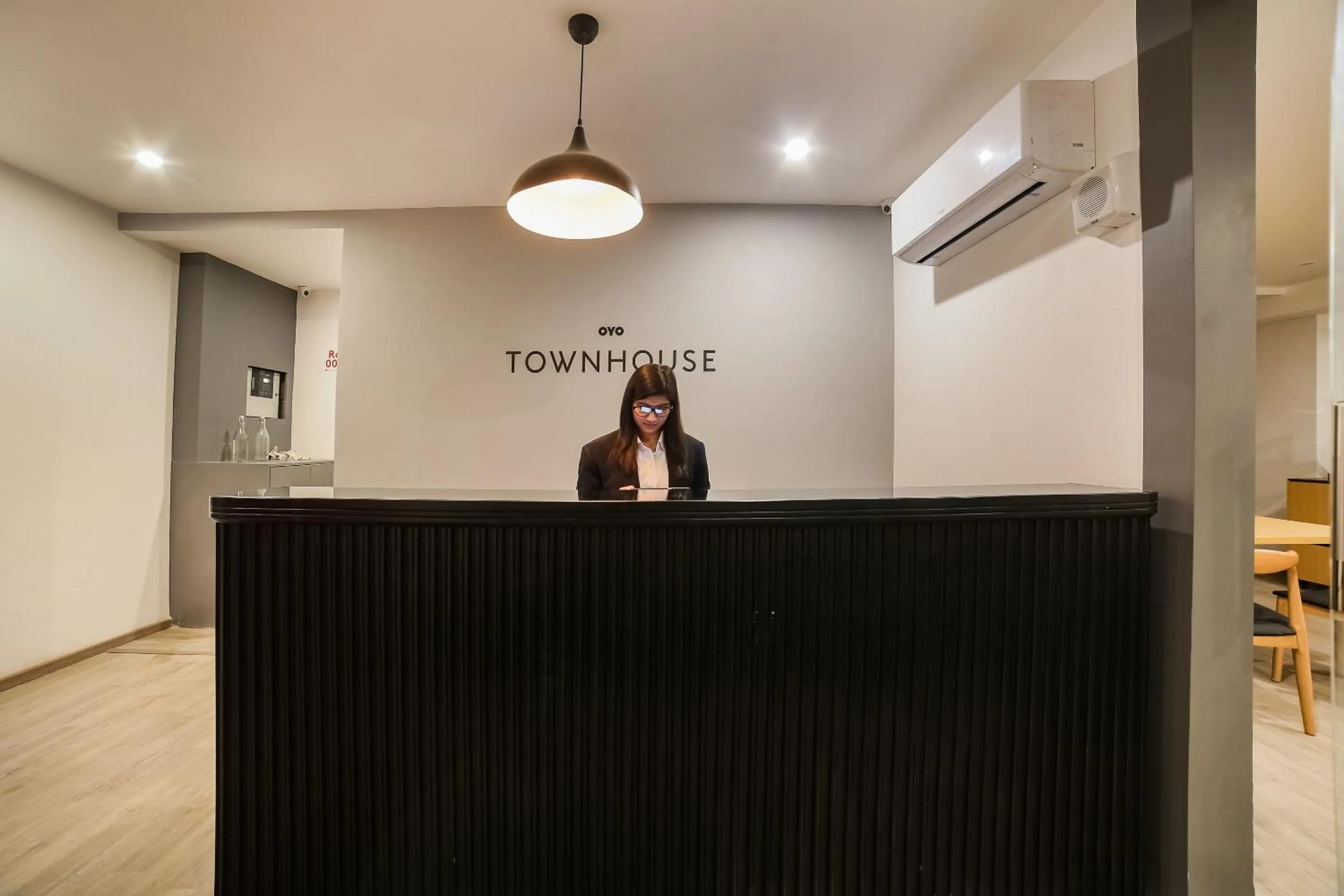 Lobby or reception in Super Townhouse Near Appu Ghar