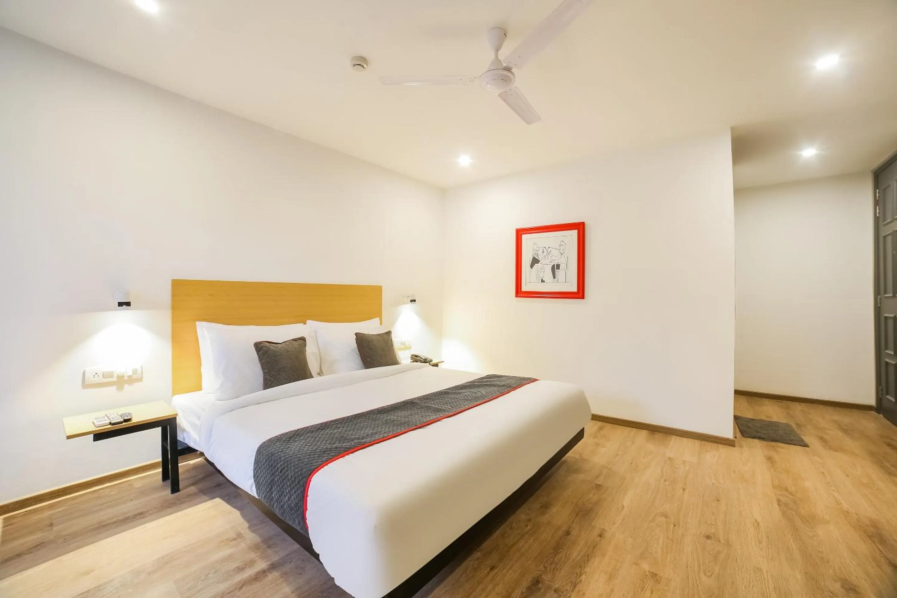 Bedroom, Bed in Super Townhouse Near Appu Ghar