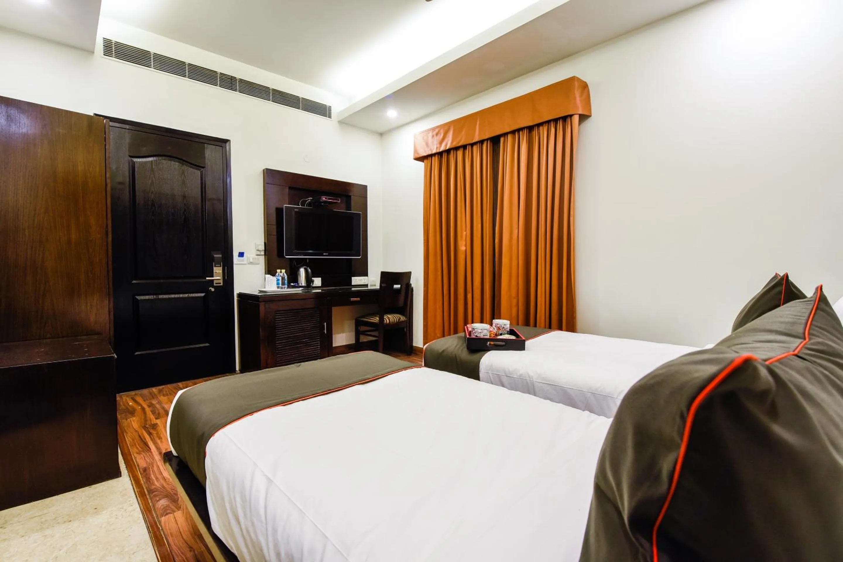 Bedroom, Bed in Hotel O Venkata Sai Sadan Mathrusree Nagar