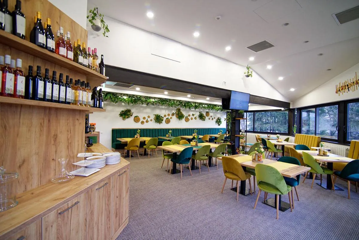 Restaurant/places to eat in AQUARIUS BOUTIQUE HOTEL