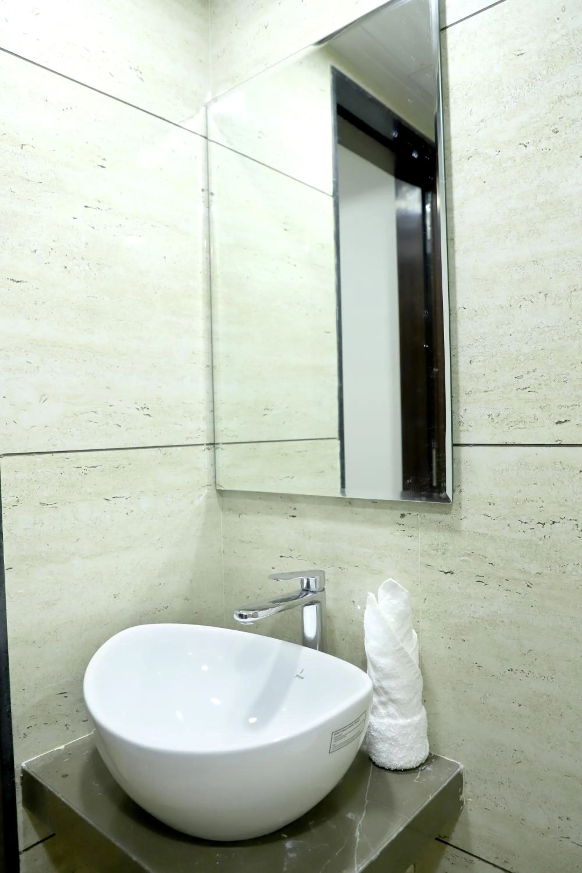 Bathroom in Hotel Grand Girdhar