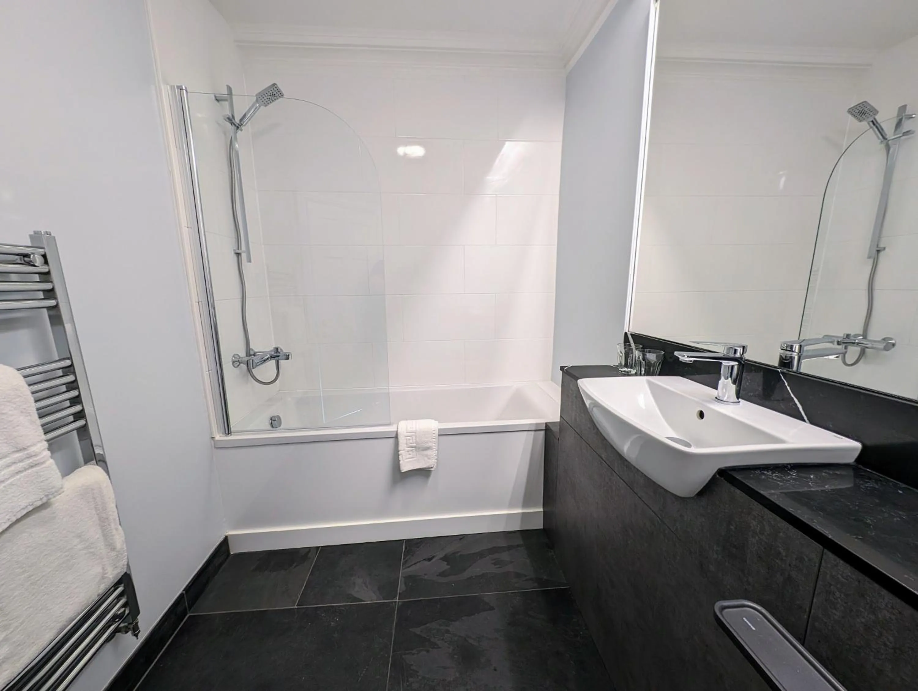 Shower in The White Hart Inn, Hawes