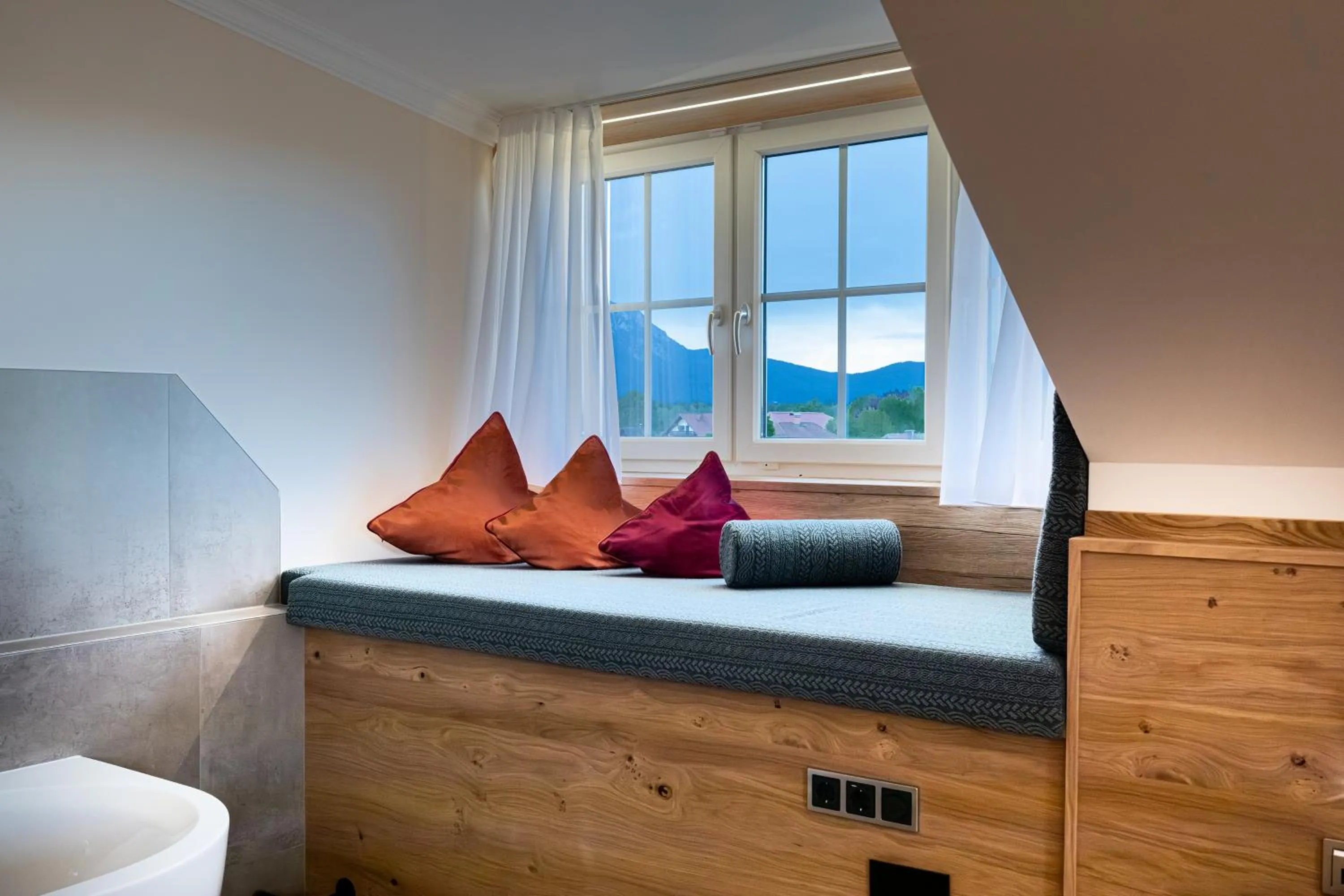 Photo of the whole room, Bed in Design Hotel Frauenschuh