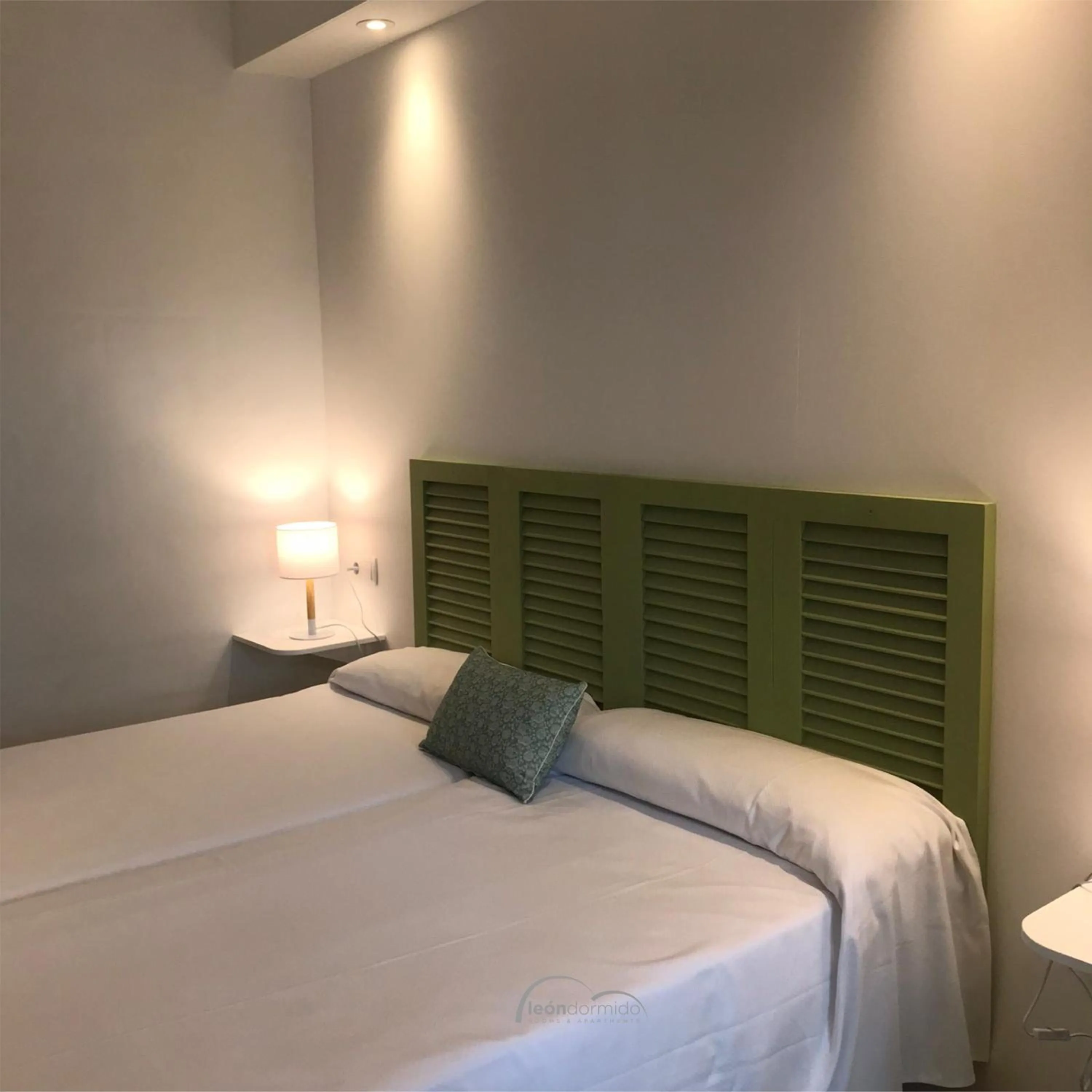 Photo of the whole room, Bed in Hostal León Dormido