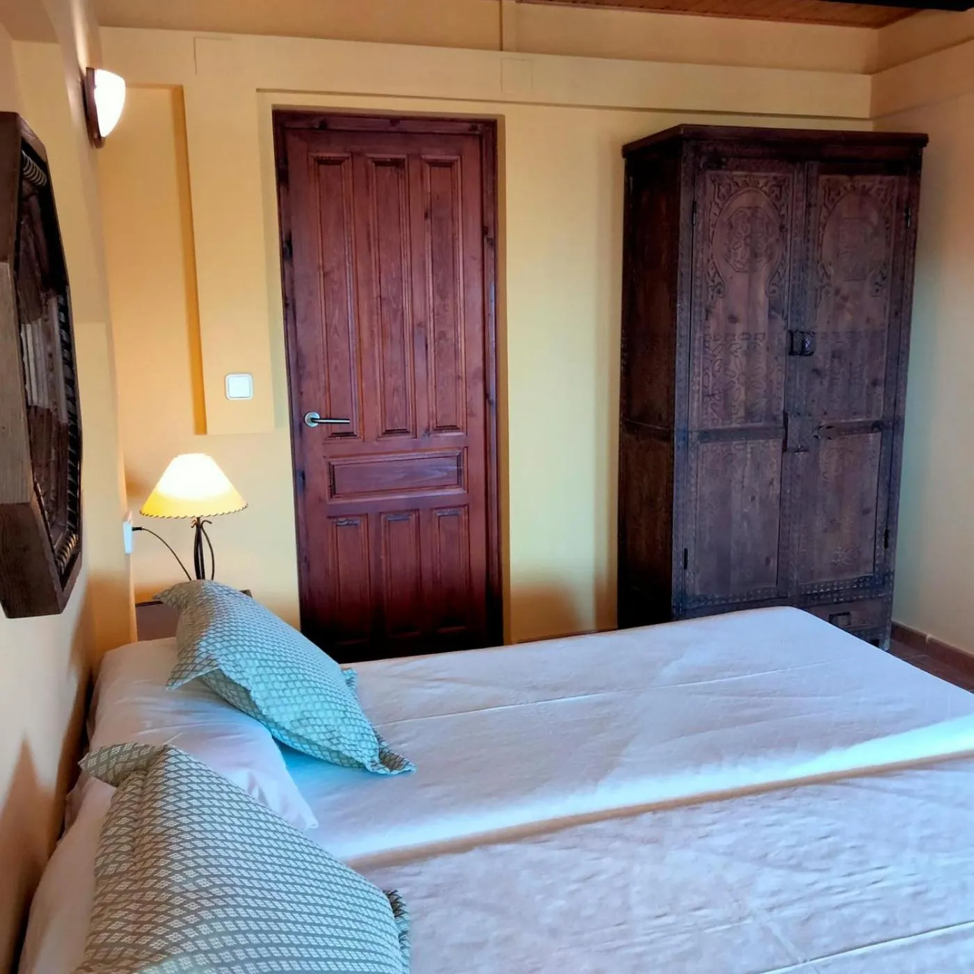 Bed in Hostal León Dormido