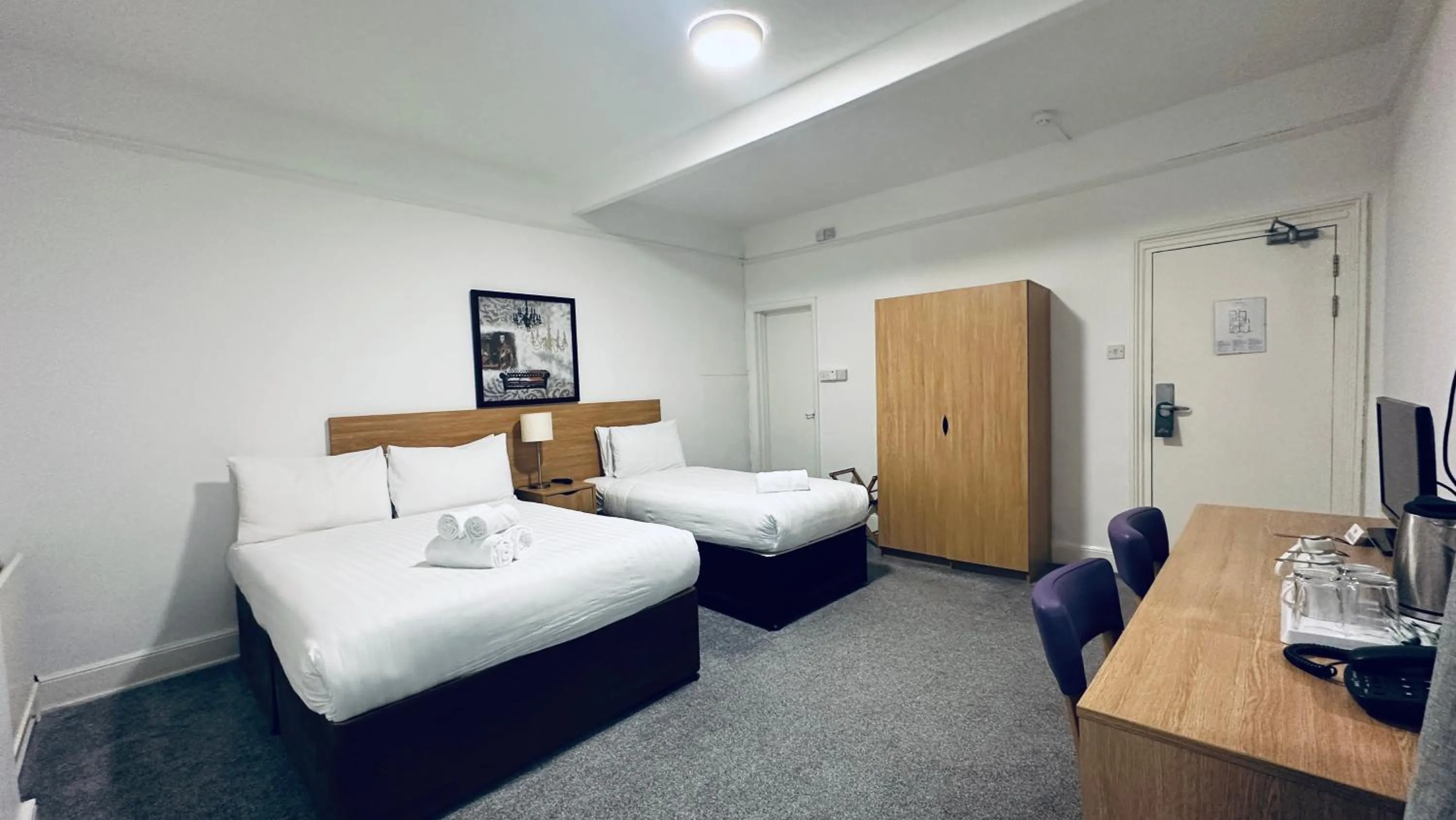 Bedroom, Bed in Exmouth Beach Hotel