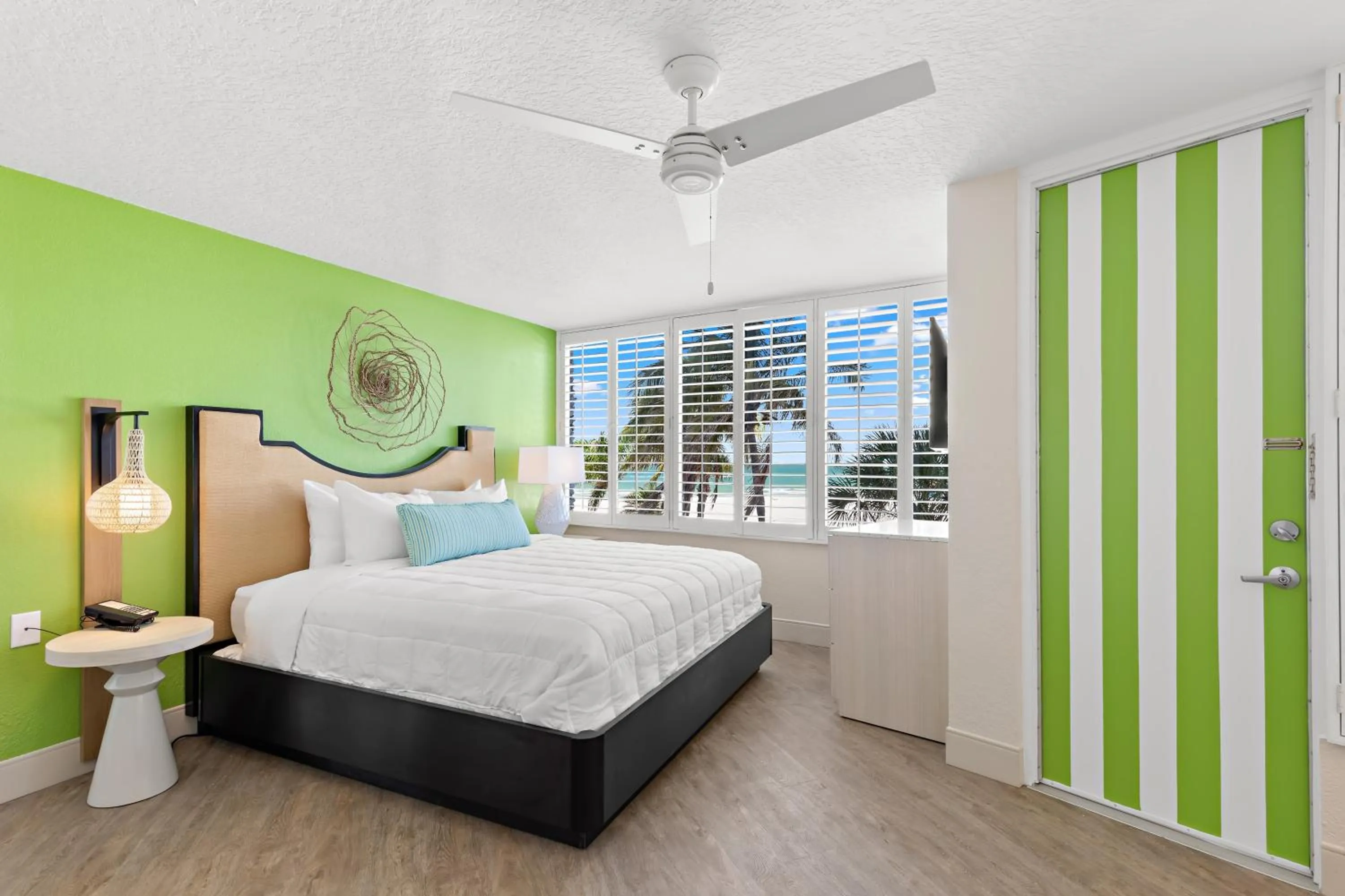 Bedroom in Bellwether Beach Resort