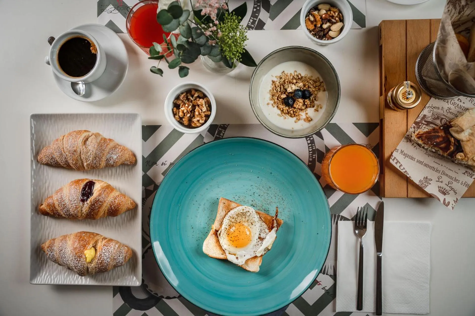 Food and drinks in Castello D'Argile Hotel