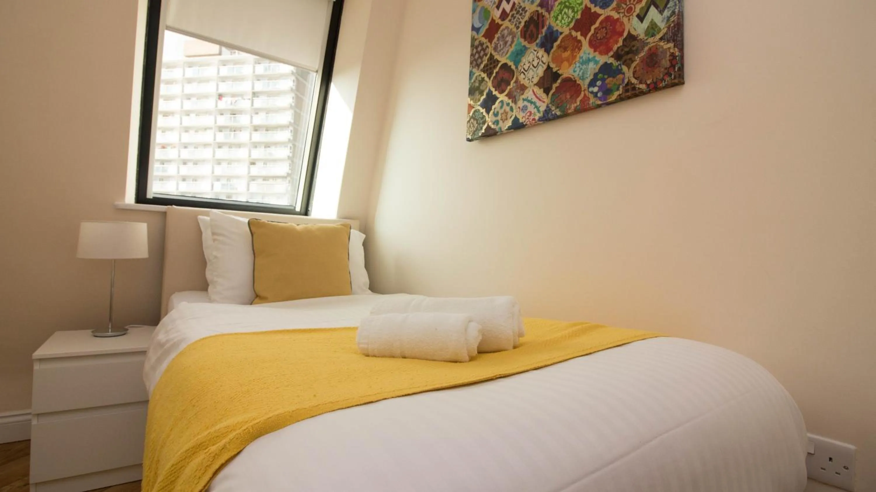 Other, Bed in StayZo Serviced Accommodation 16 Premier Lodge