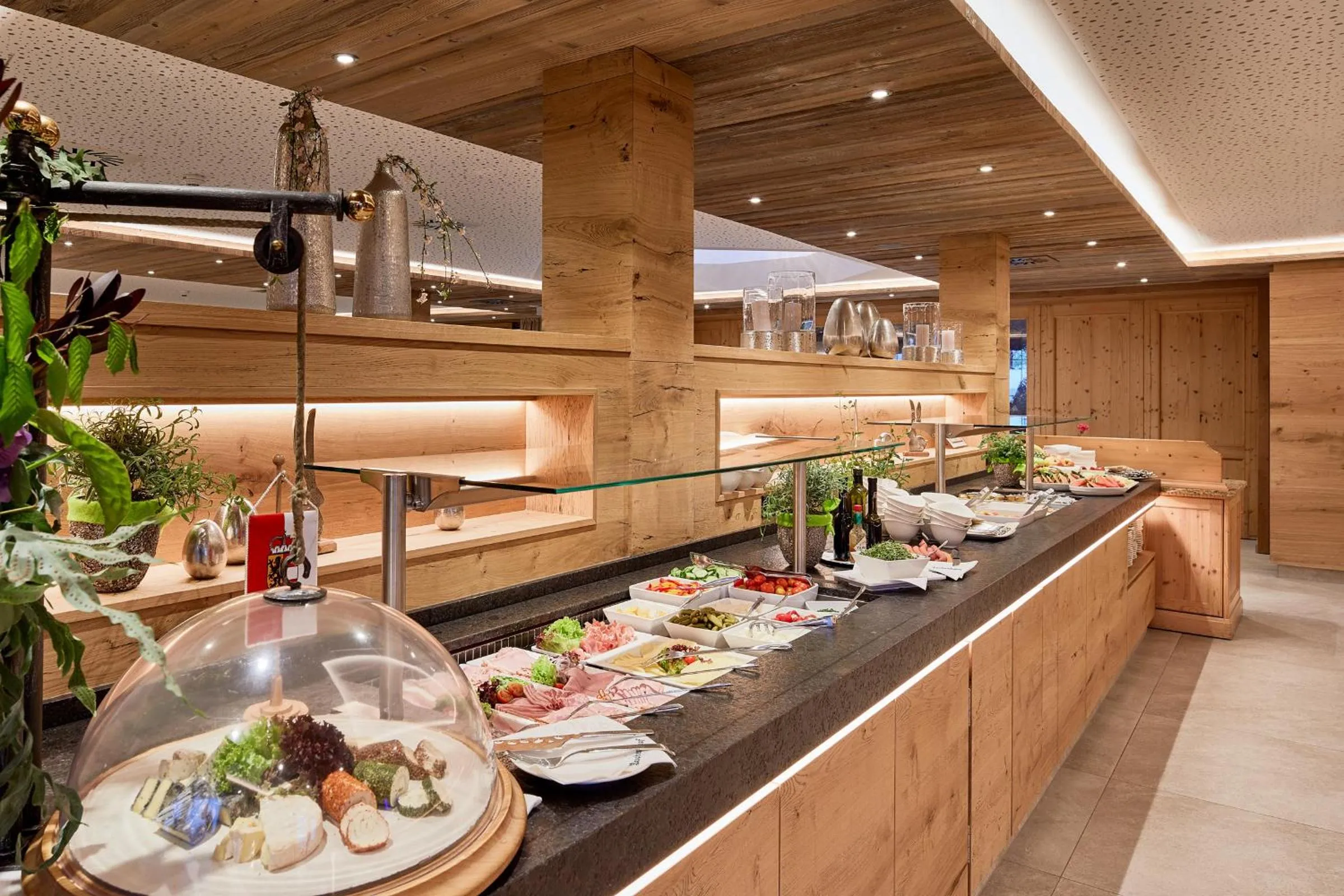 Buffet breakfast in Laschenskyhof Hotel & Spa