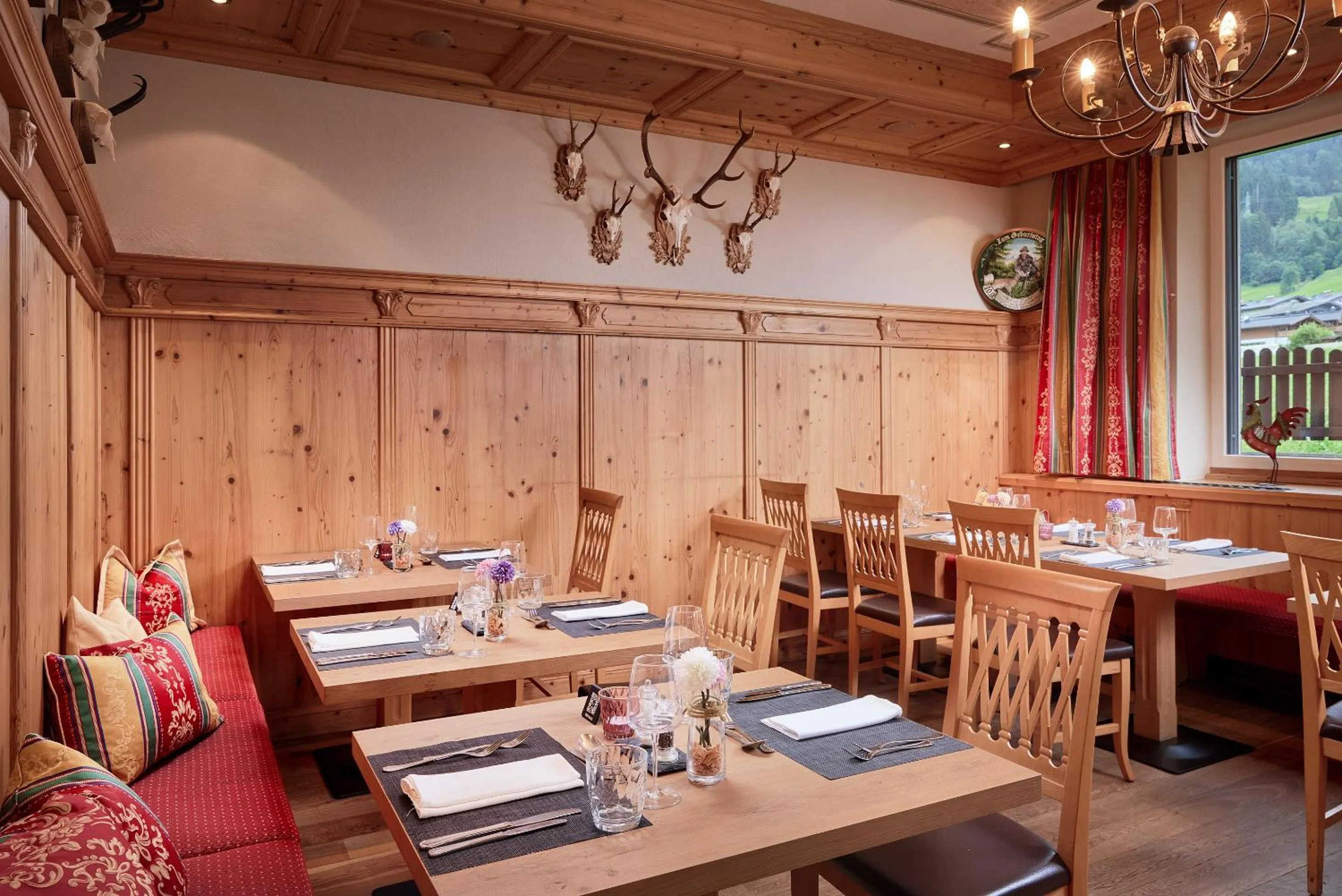 Restaurant/places to eat in HOTEL SONNBLICK, Kaprun, Salzburg - am Kitzsteinhorn Gletscher