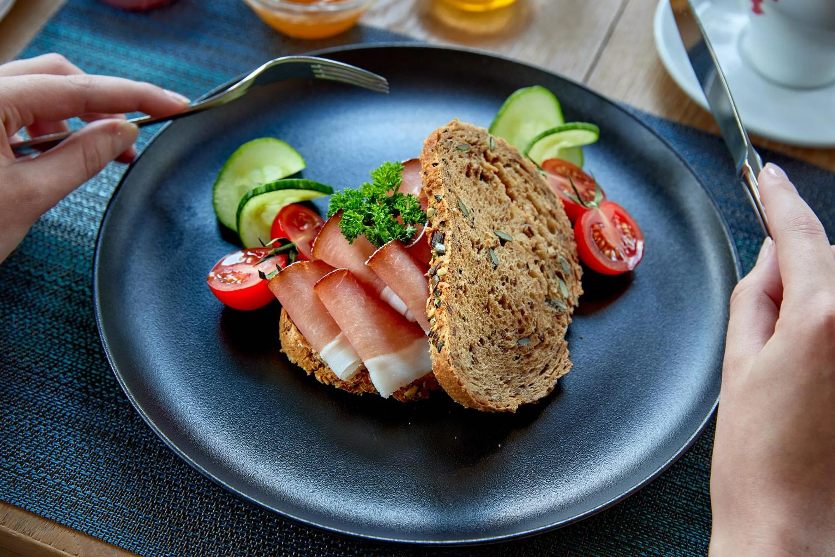 Restaurant/places to eat in HOTEL SONNBLICK, Kaprun, Salzburg - am Kitzsteinhorn Gletscher