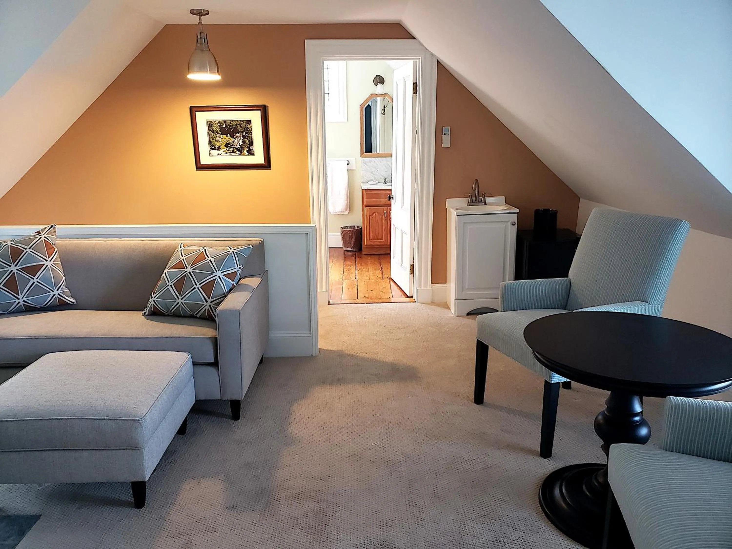 Living room in Sand Bar Cottage Inn