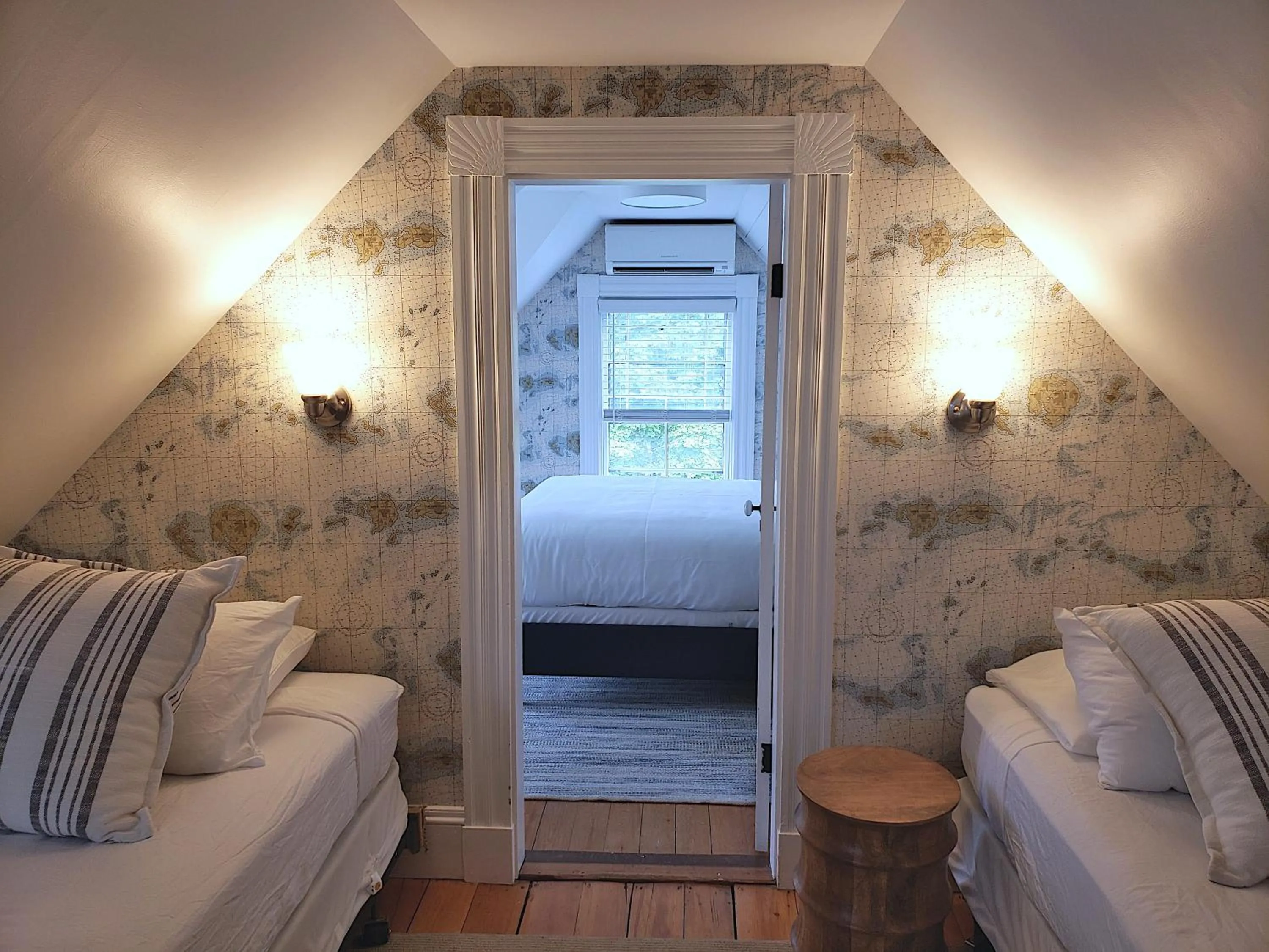 Bedroom in Sand Bar Cottage Inn