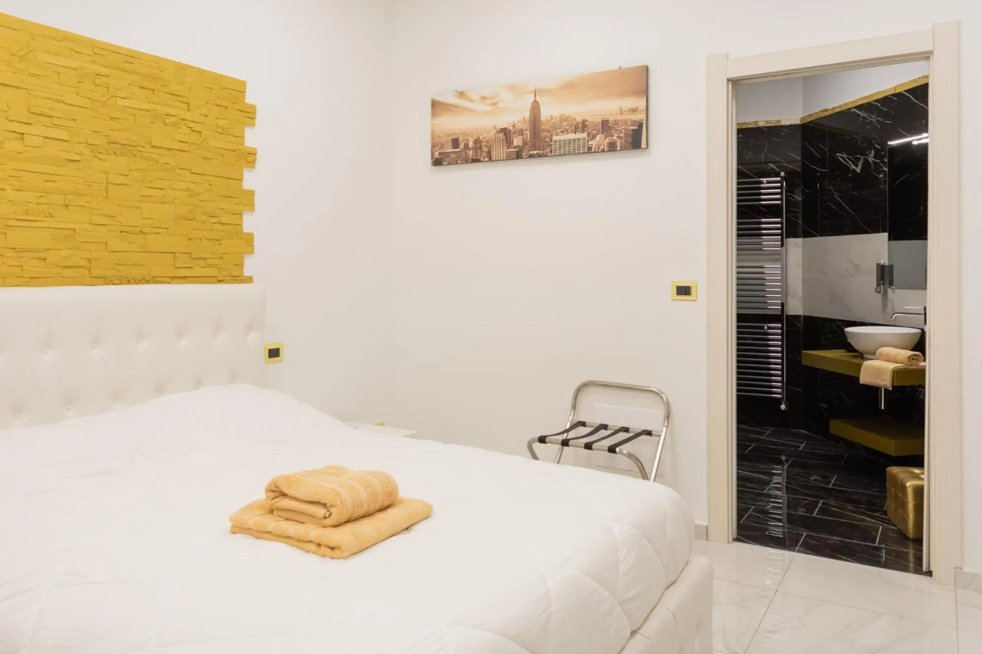 Bedroom, Bed in Royal Central Room