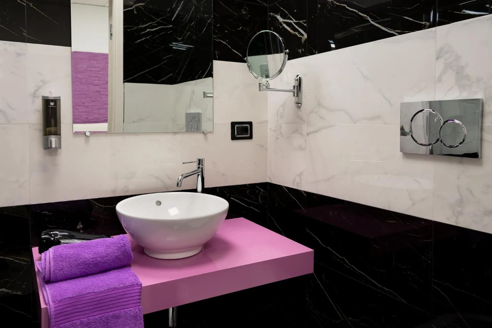 Bathroom in Royal Central Room