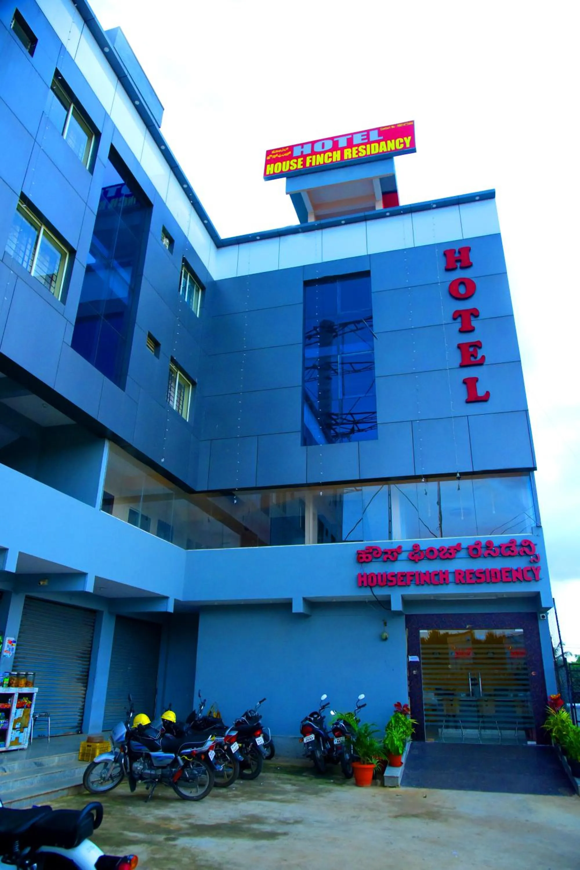 Property building in Hotel Housefinch Residency