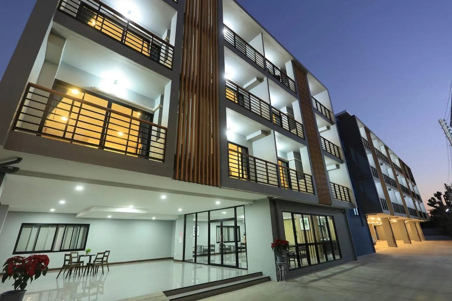 Property building in Chanapat Hotel