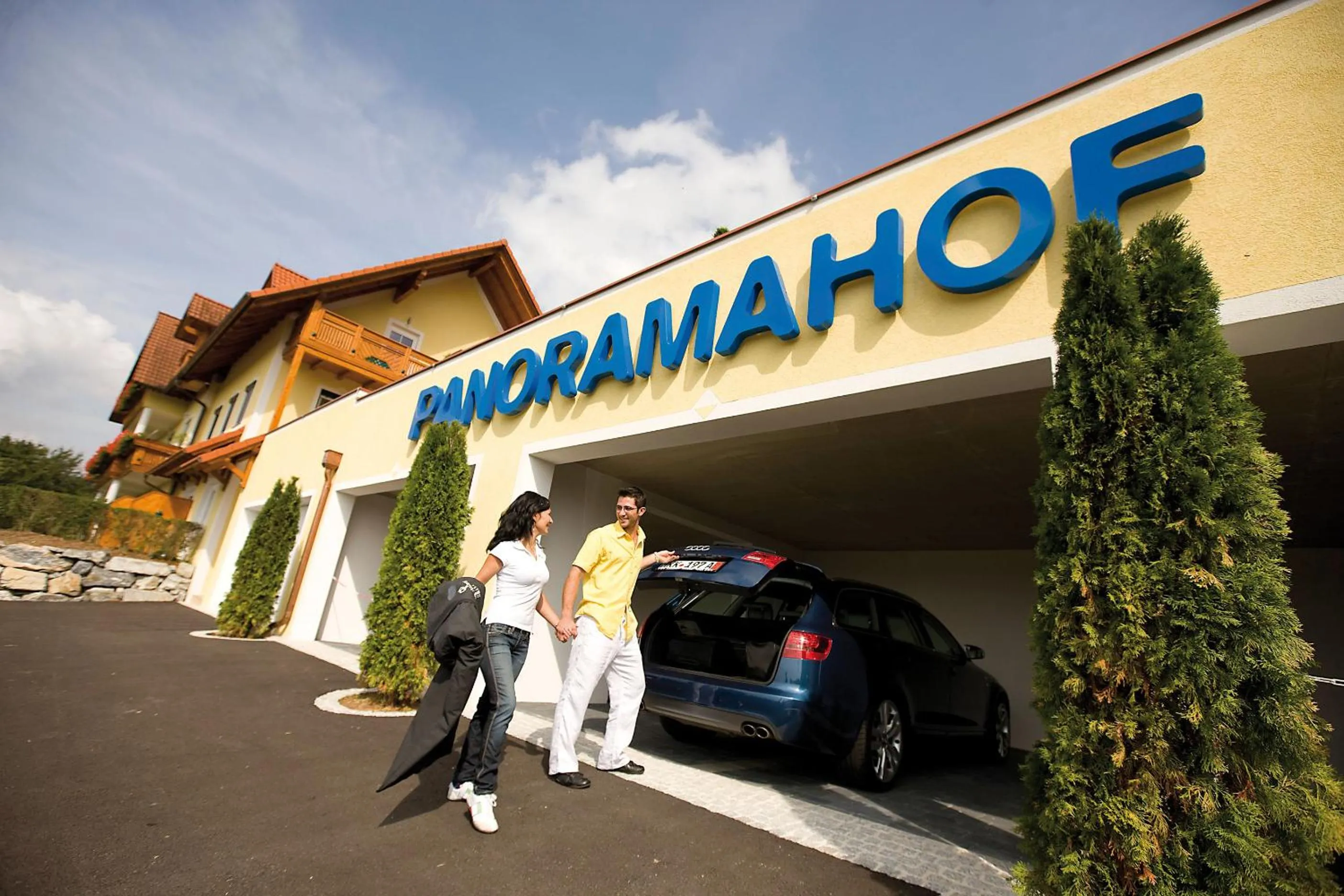 Property building in Hotel Panoramahof Loipersdorf