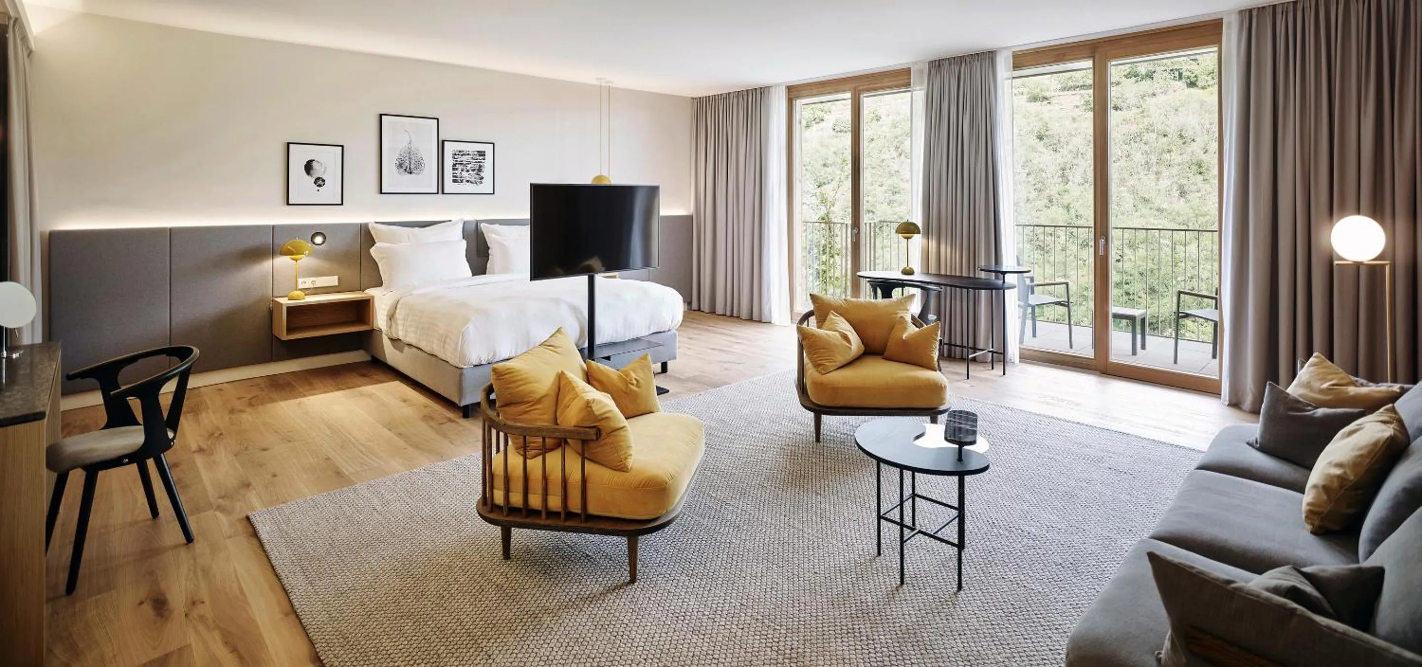 Balcony/Terrace, Bed in Steigenberger Hotel & Spa Krems