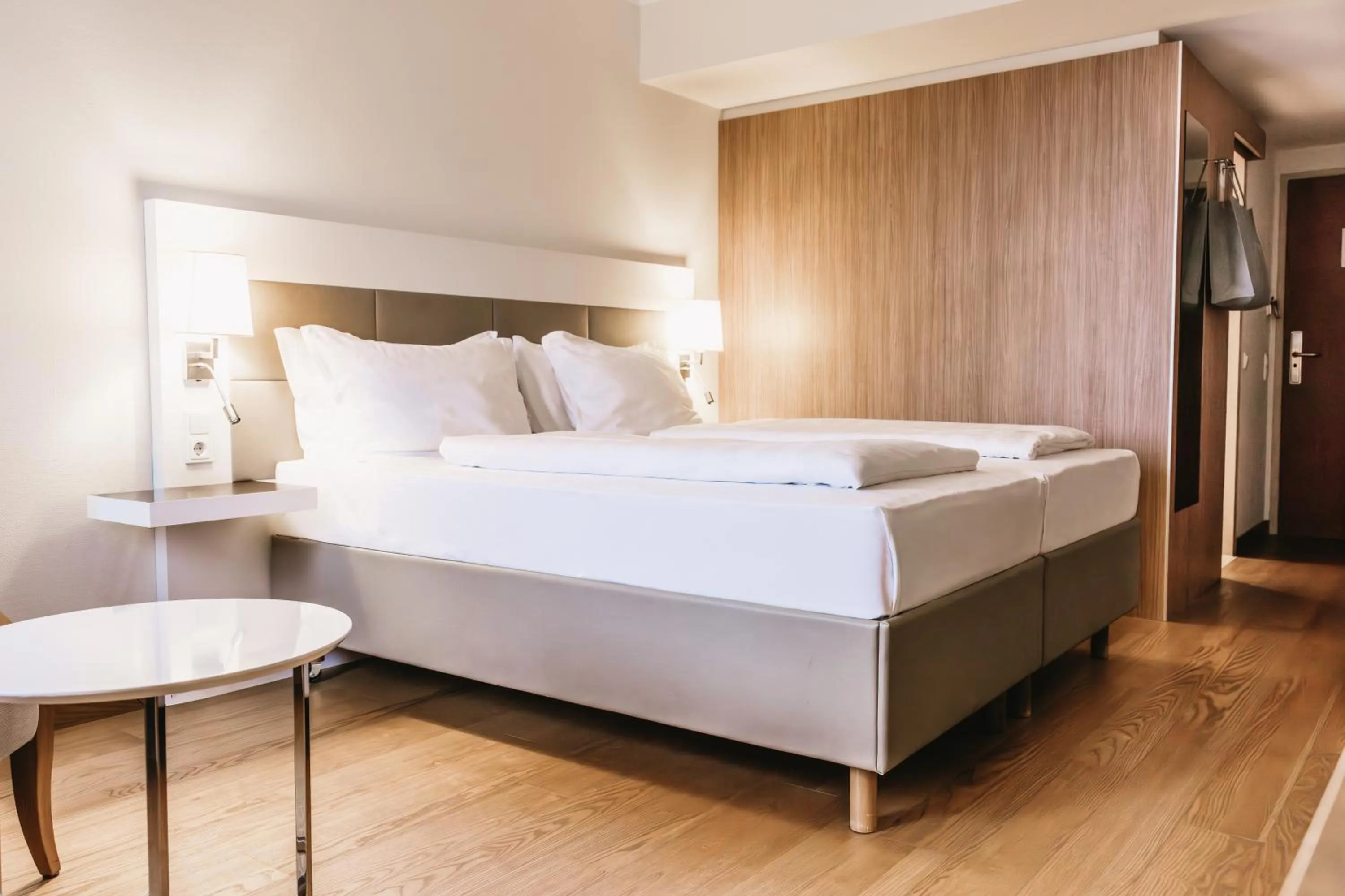 Bedroom, Bed in Steigenberger Hotel & Spa Krems