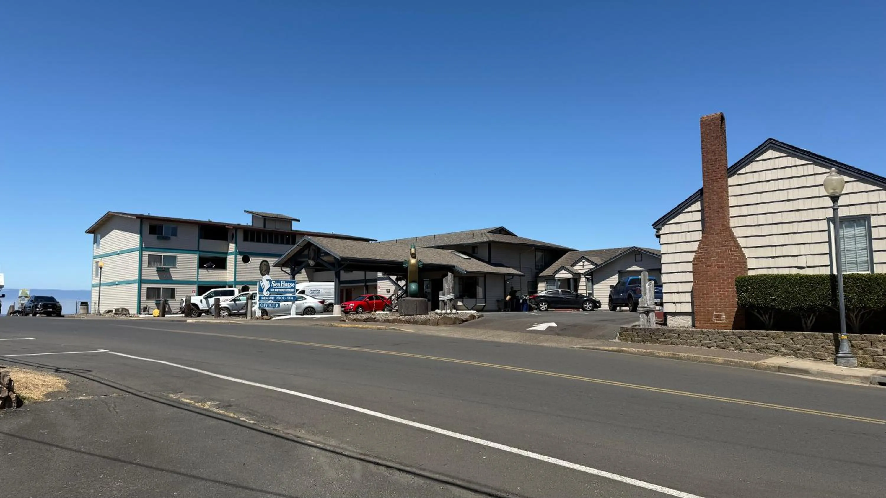 Property building in Seahorse Oceanfront Lodge