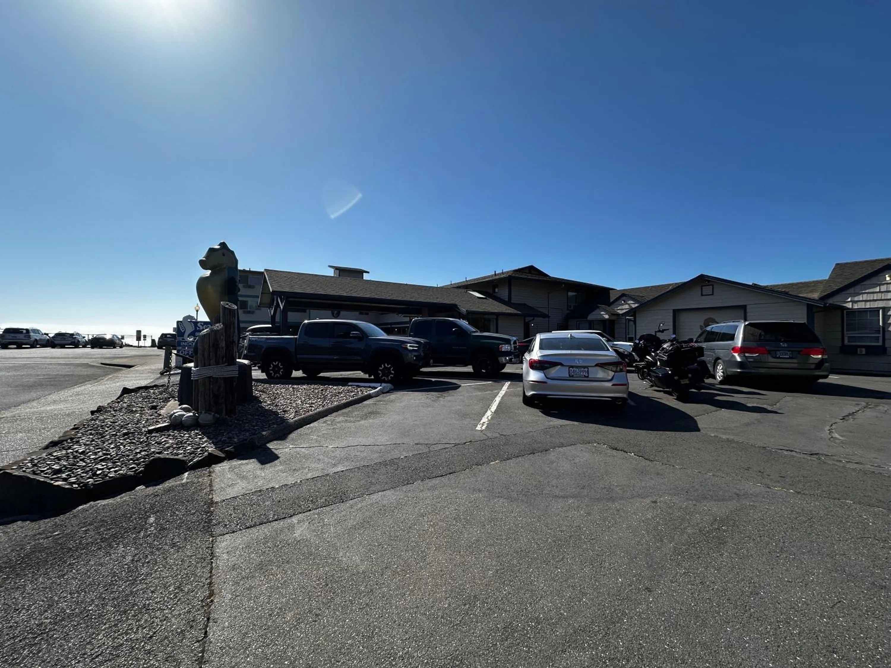 Day in Seahorse Oceanfront Lodge