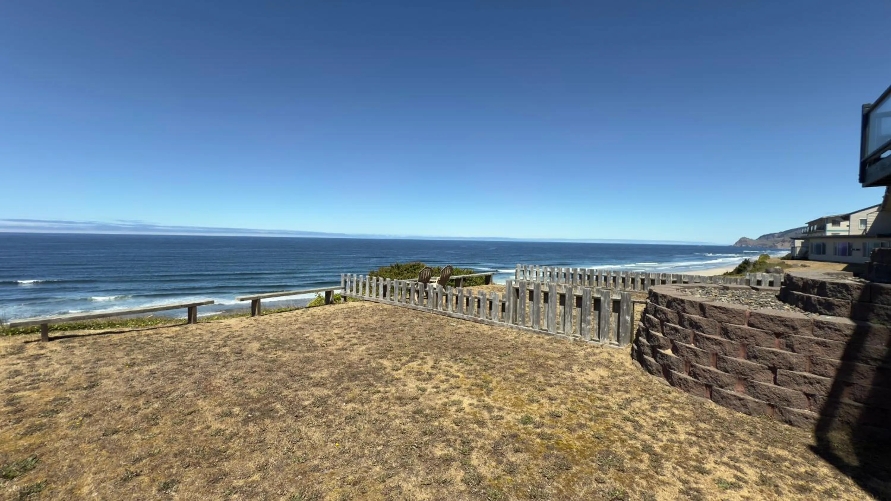 Patio in Seahorse Oceanfront Lodge