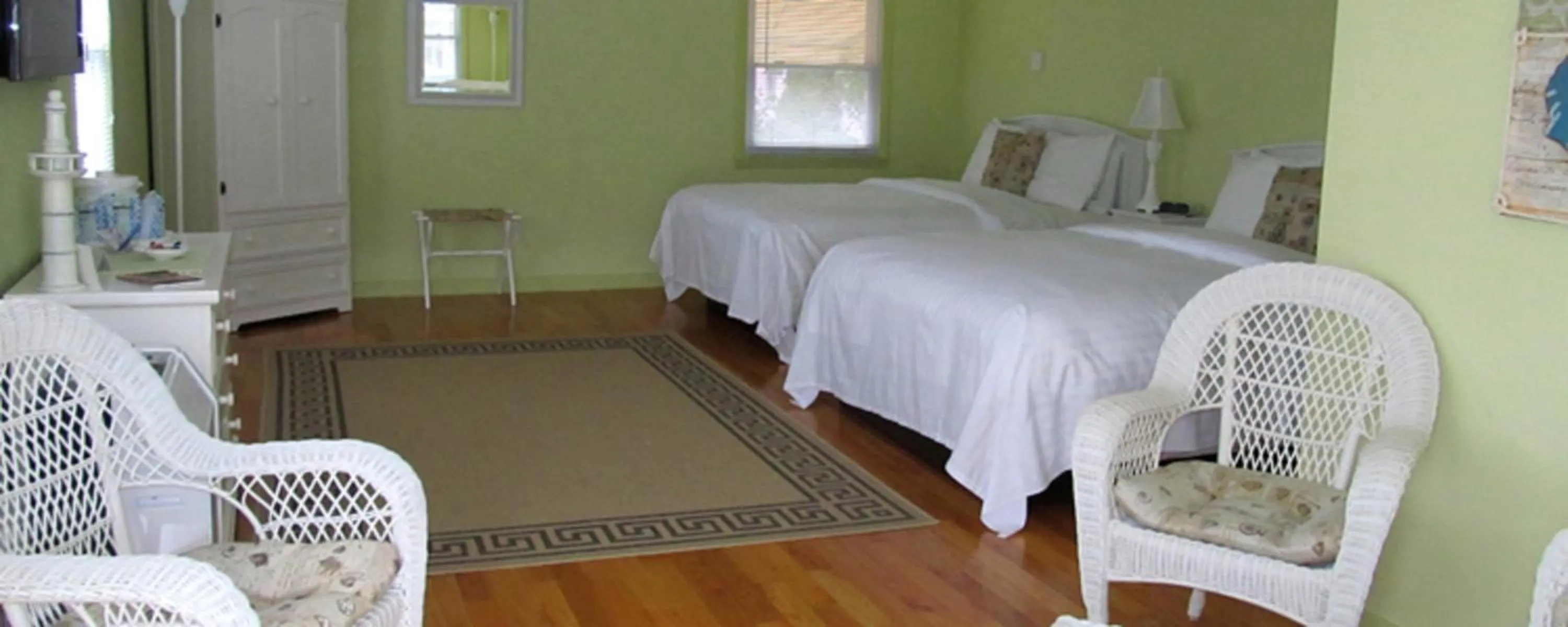 Day, Bed in The Escape Inn