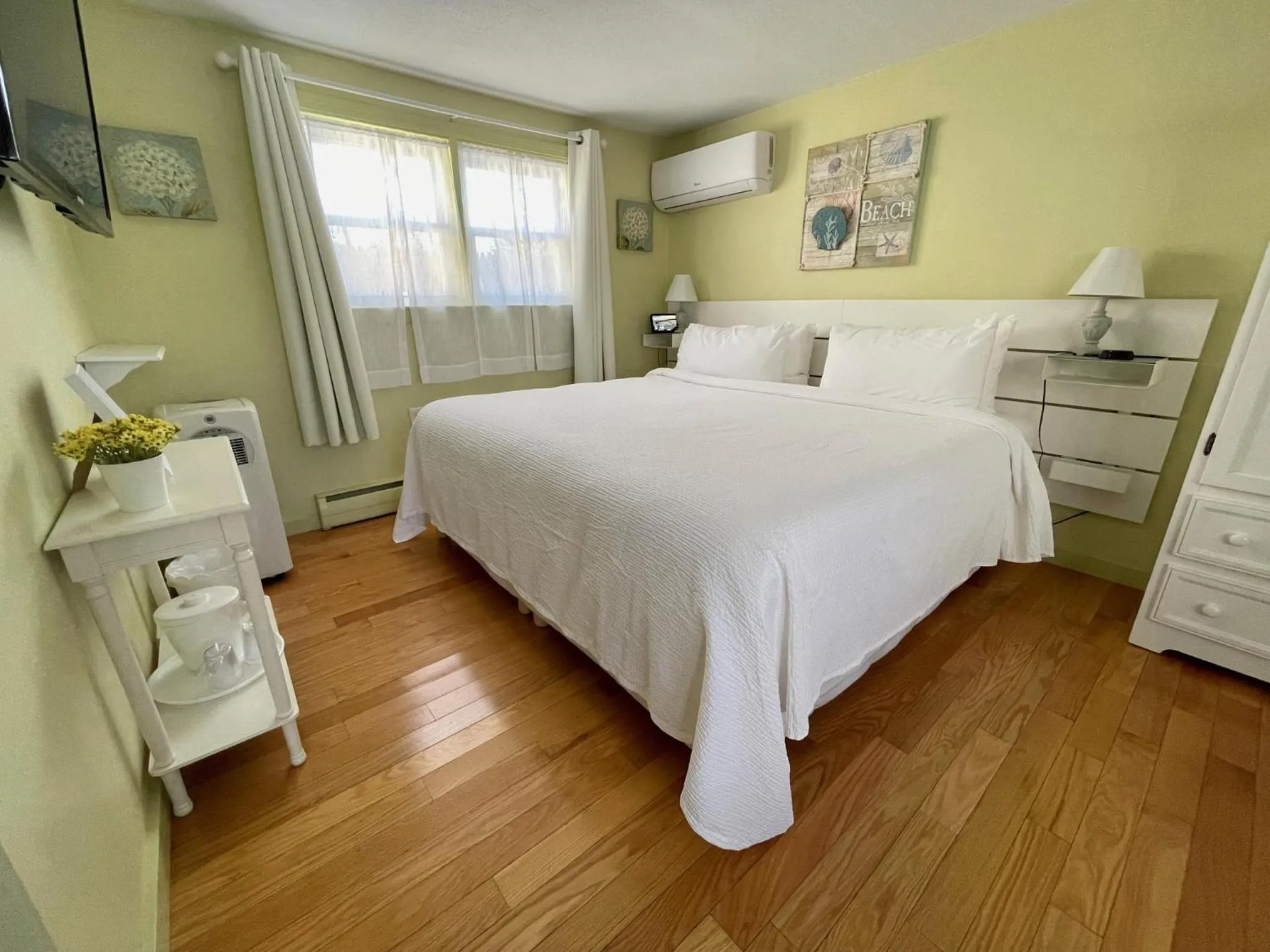 Bed in The Escape Inn