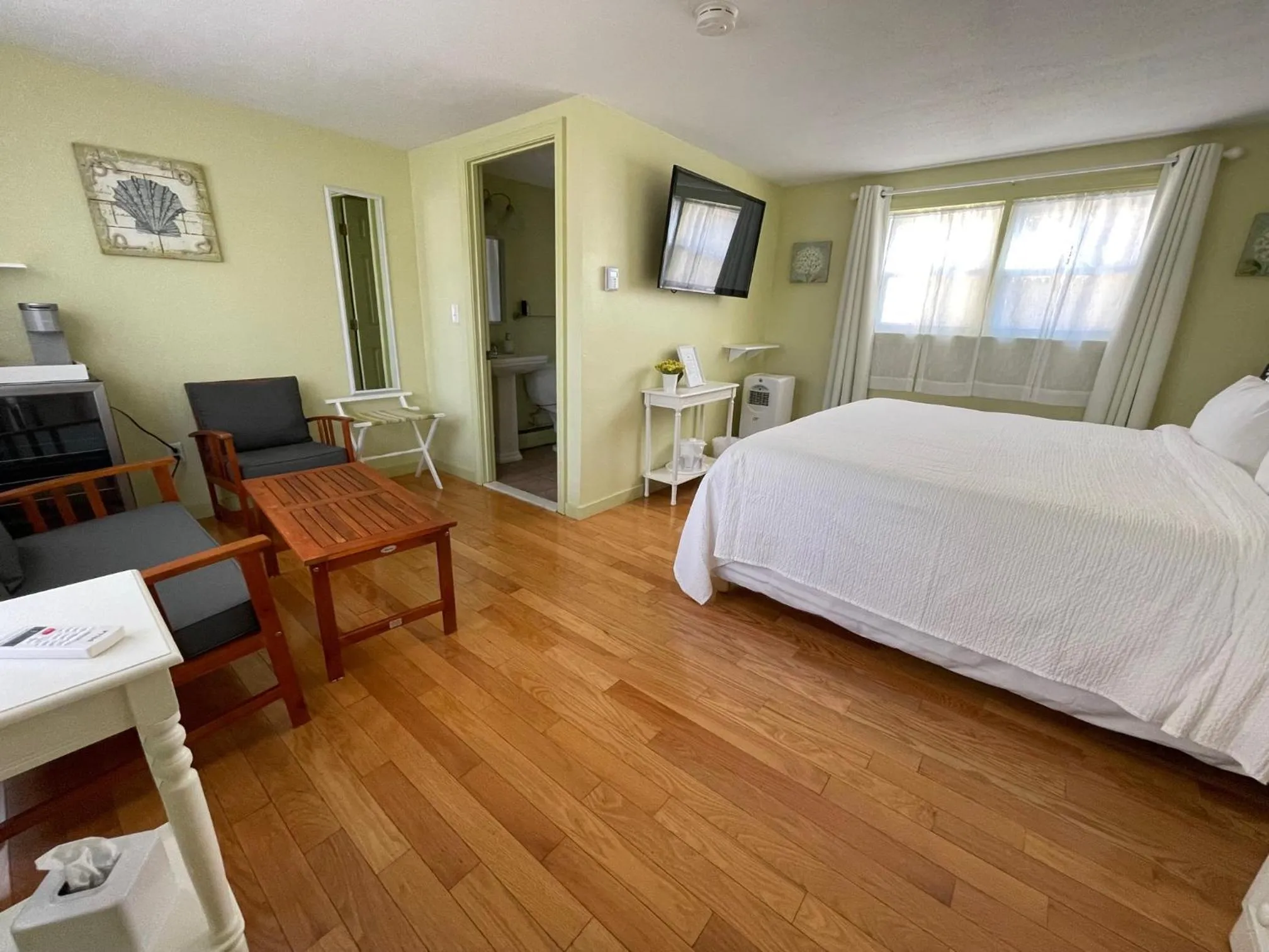 Bed in The Escape Inn