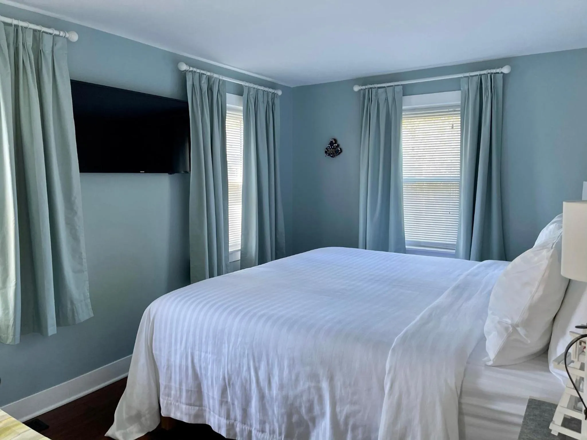 Bed in The Escape Inn