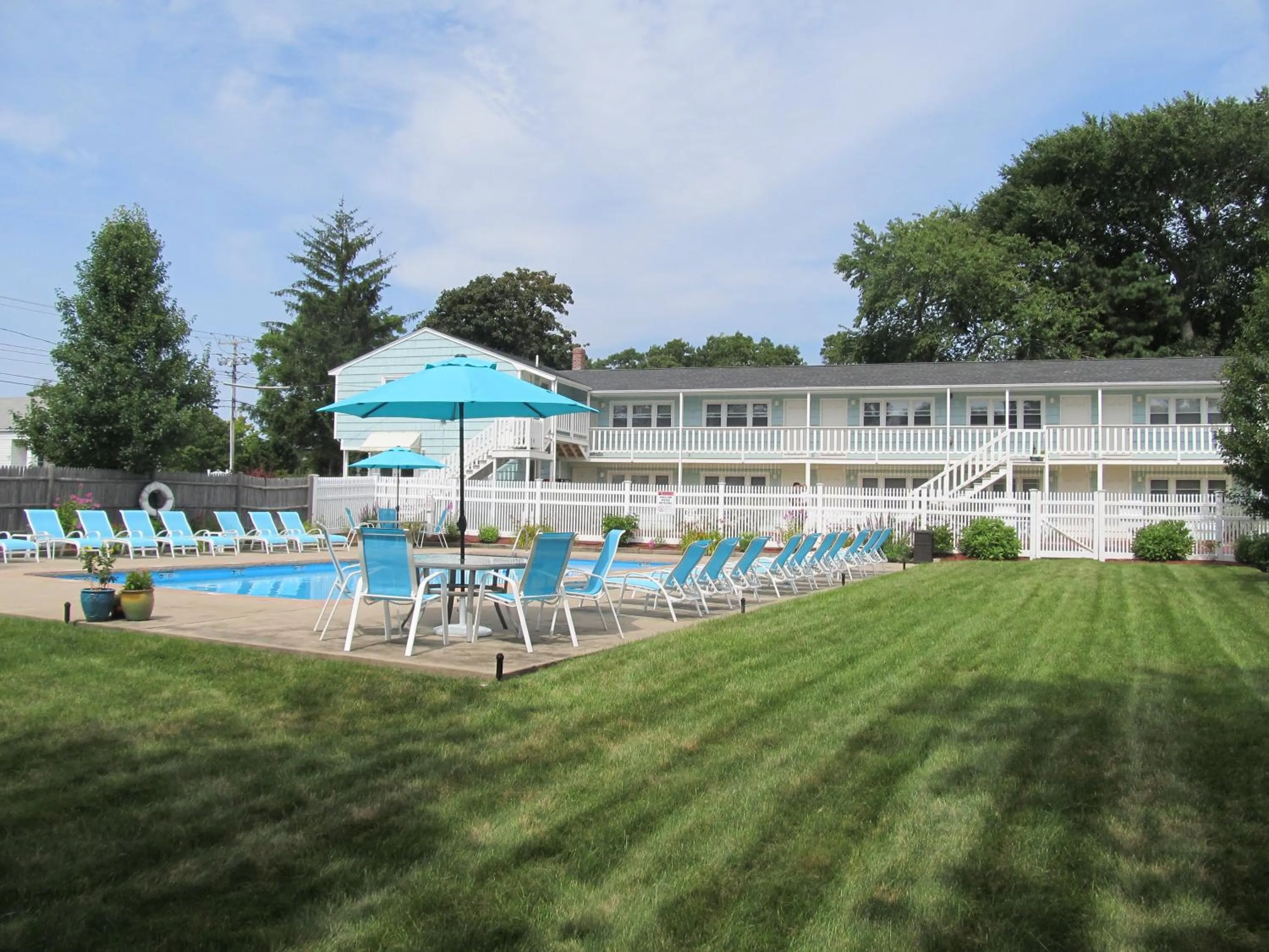 Swimming pool in The Escape Inn