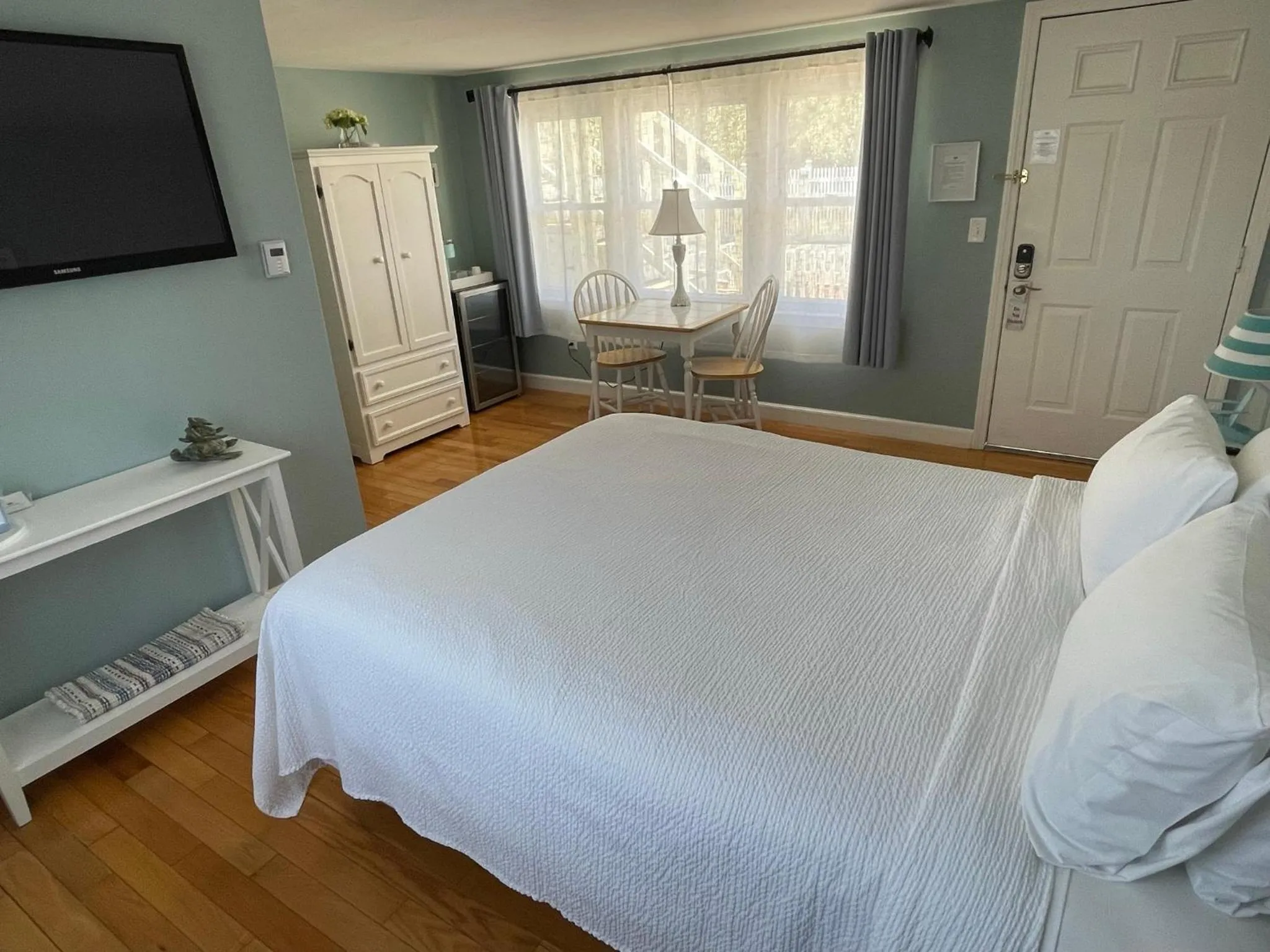 Bed in The Escape Inn