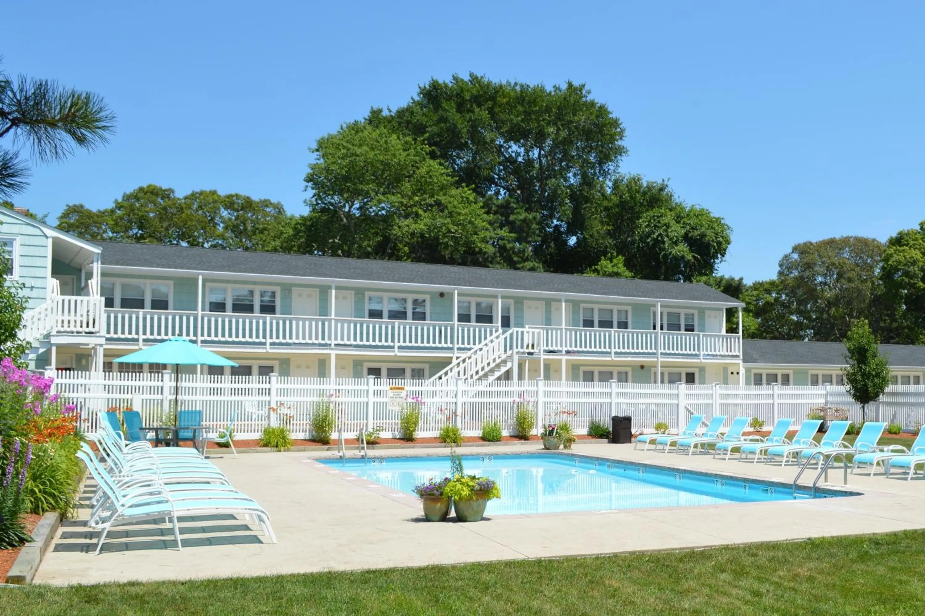 Swimming pool in The Escape Inn