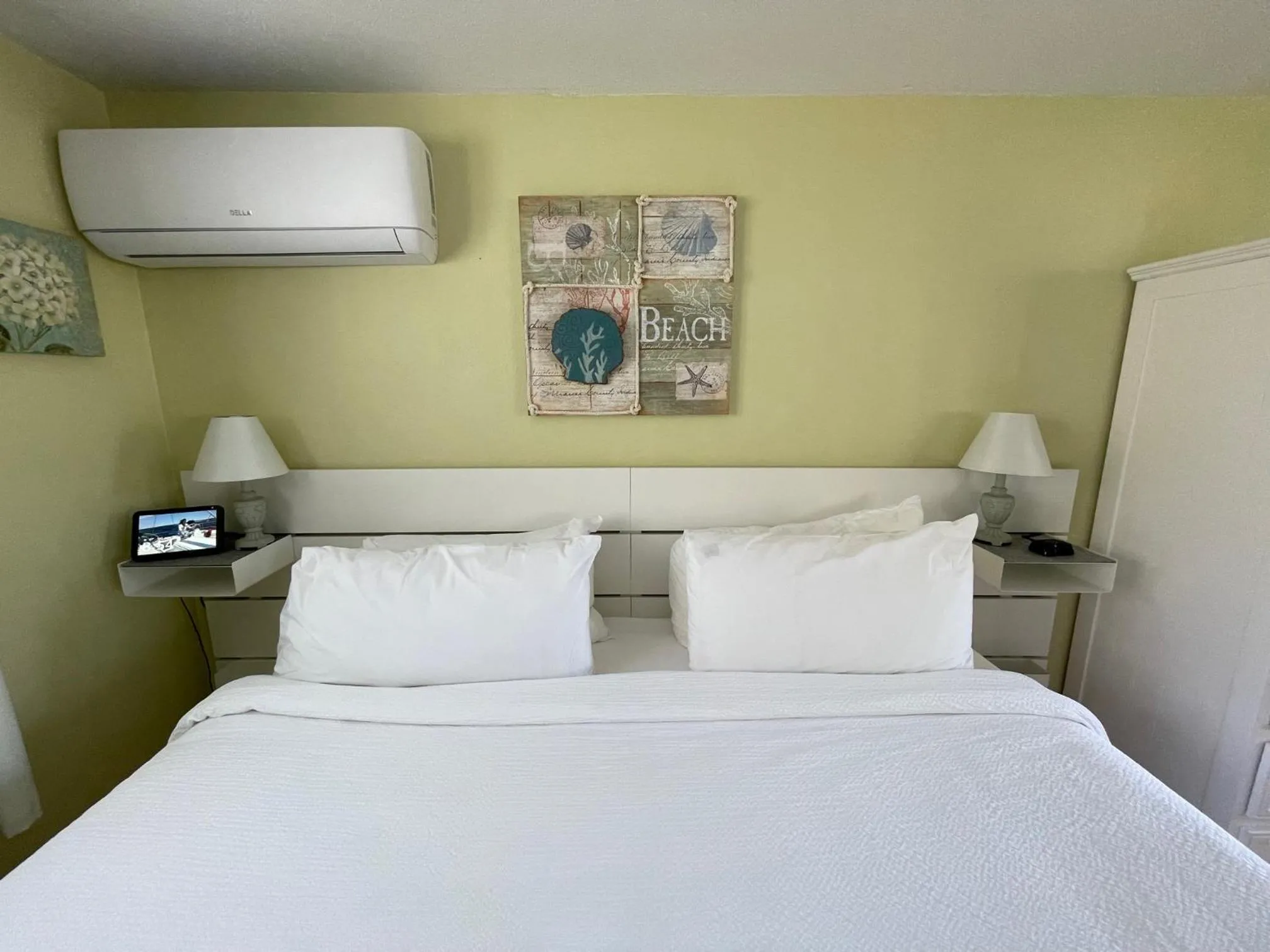 Bed in The Escape Inn