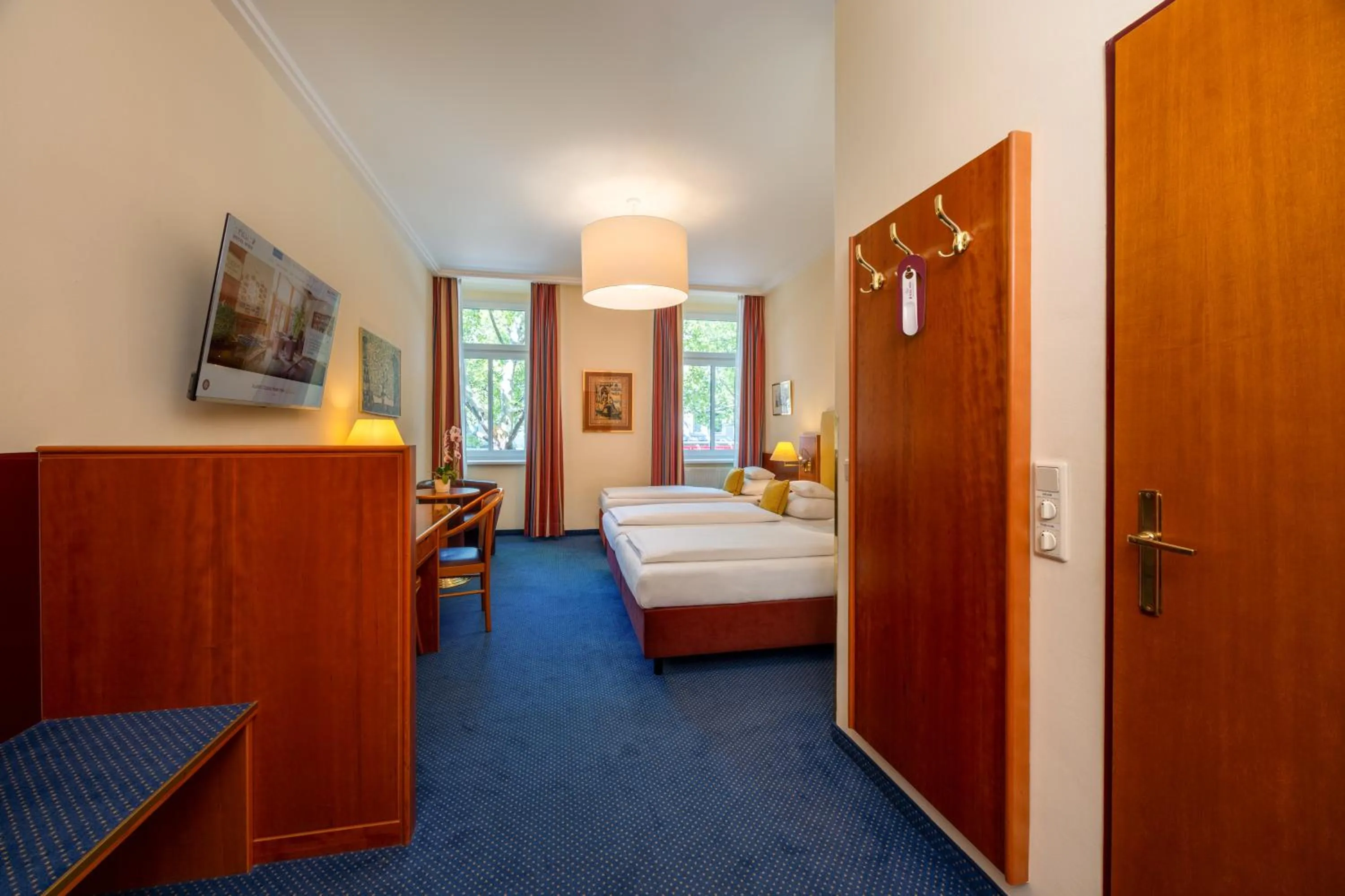 Photo of the whole room, Bed in Austria Classic Hotel Wien