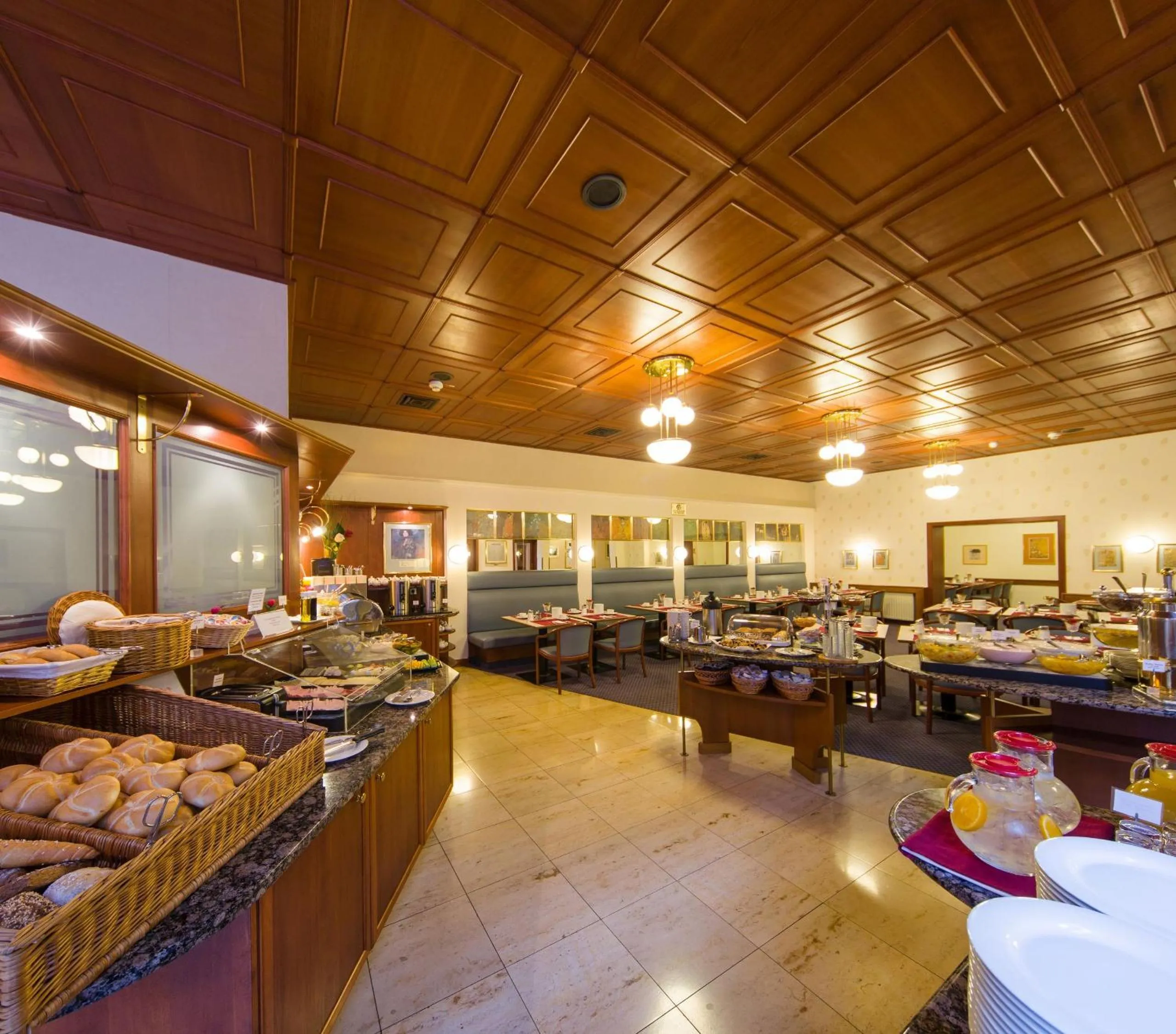 Buffet breakfast in Austria Classic Hotel Wien