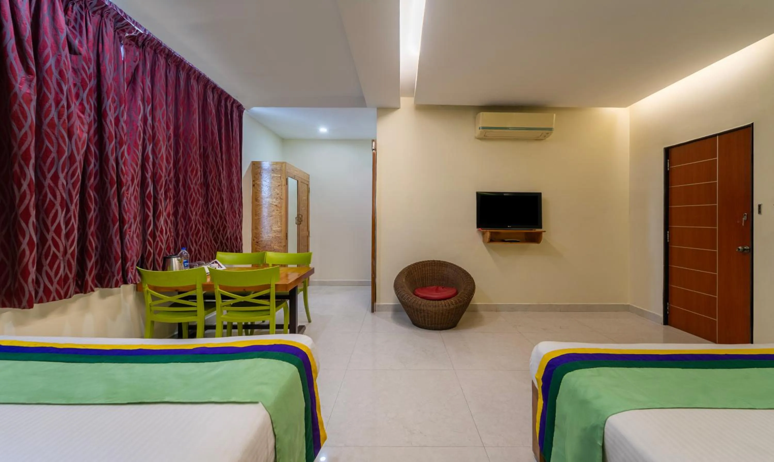 Bed in Treebo Eden Park Hotel, 3 Km From Puducherry Airport